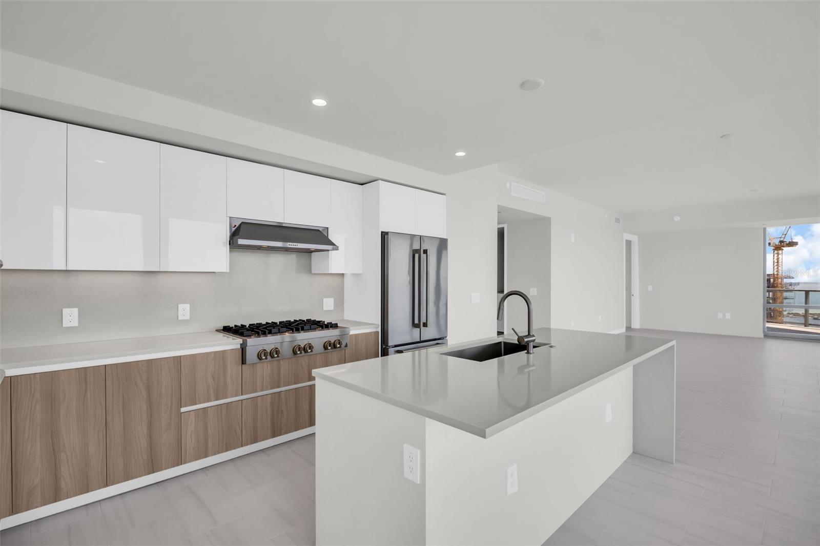 400 CENTRAL - Residential