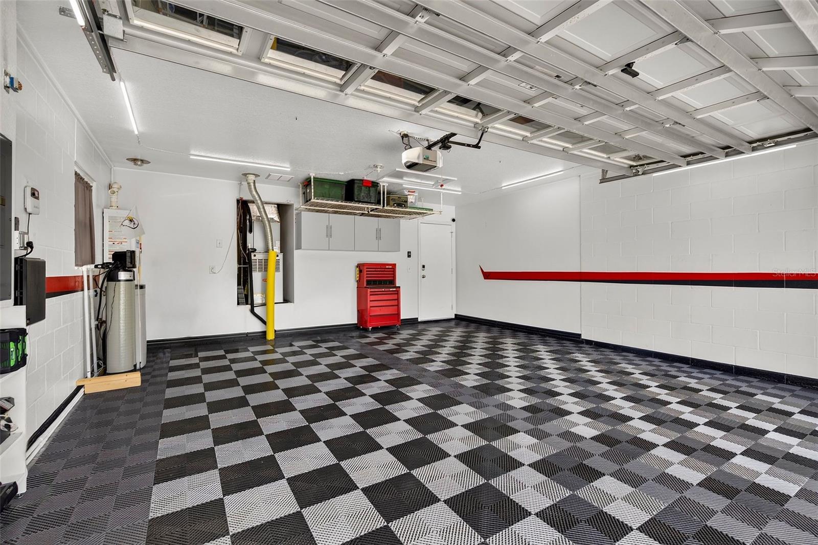 MEADOW POINTE 3 PRCL T-T - Residential