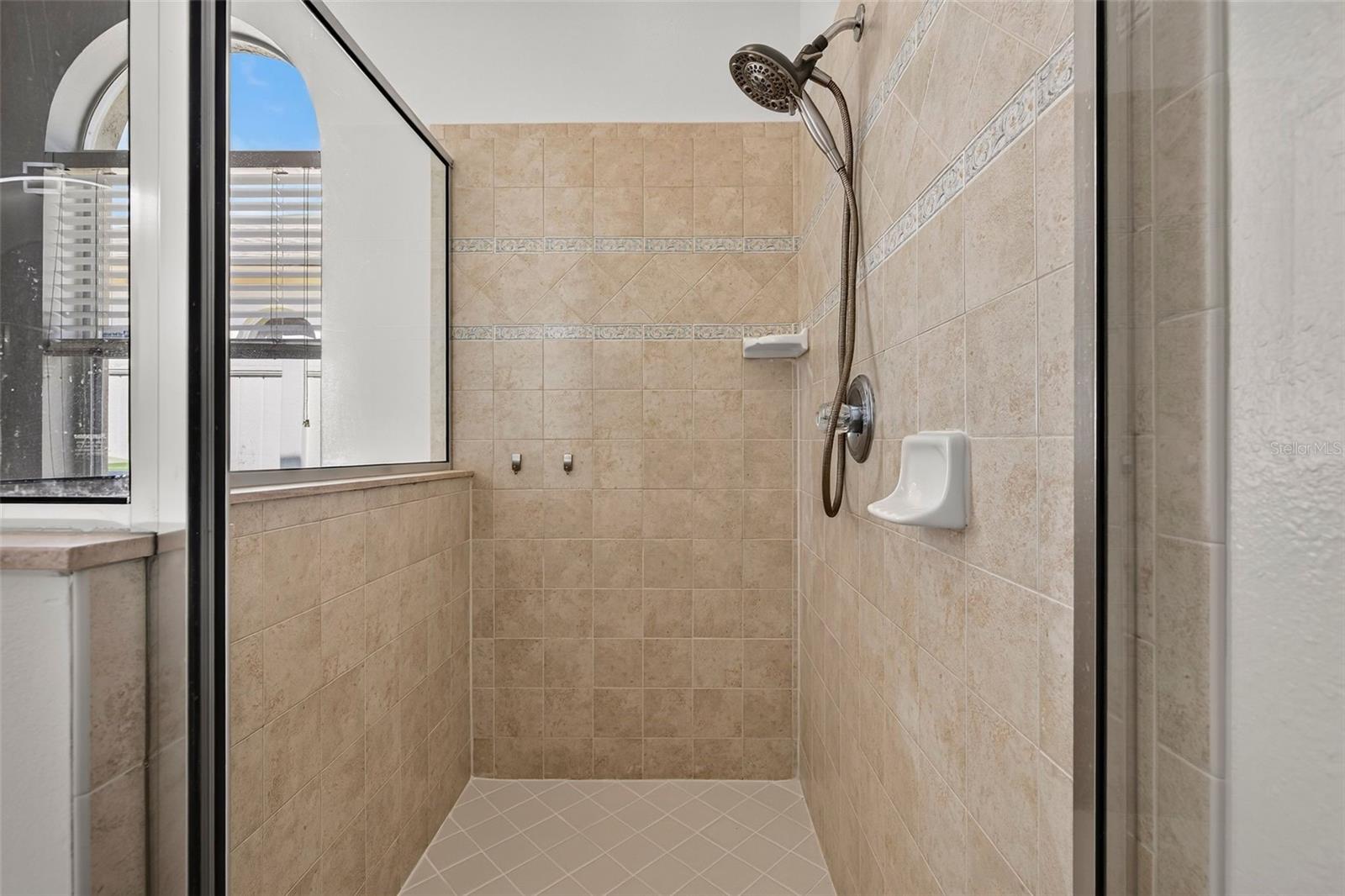 MEADOW POINTE 3 PRCL T-T - Residential