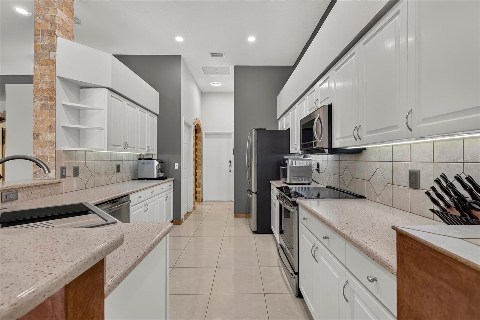 MEADOW POINTE 3 PRCL T-T - Residential
