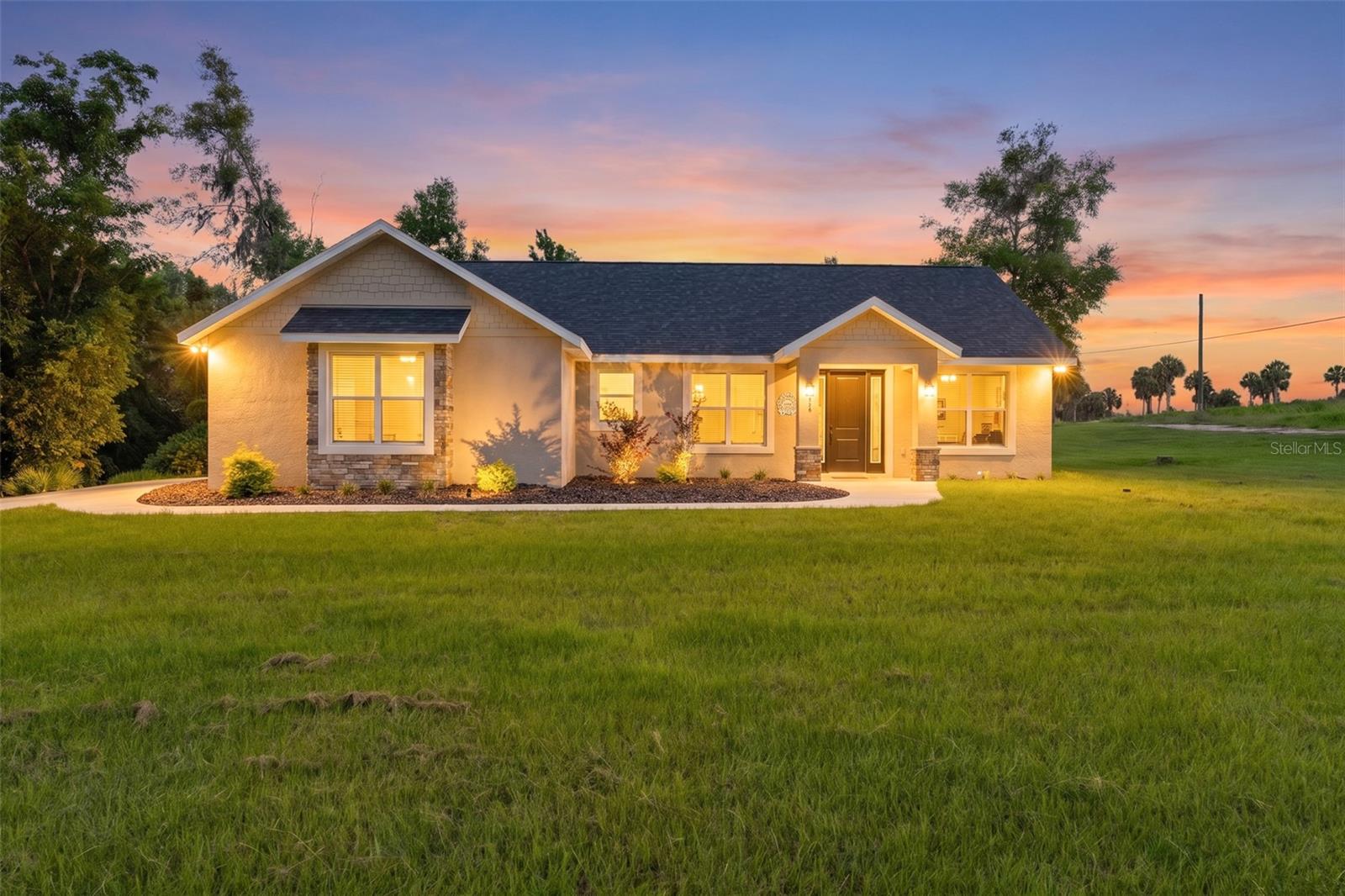 LAKE LOUISE ESTATE - Residential