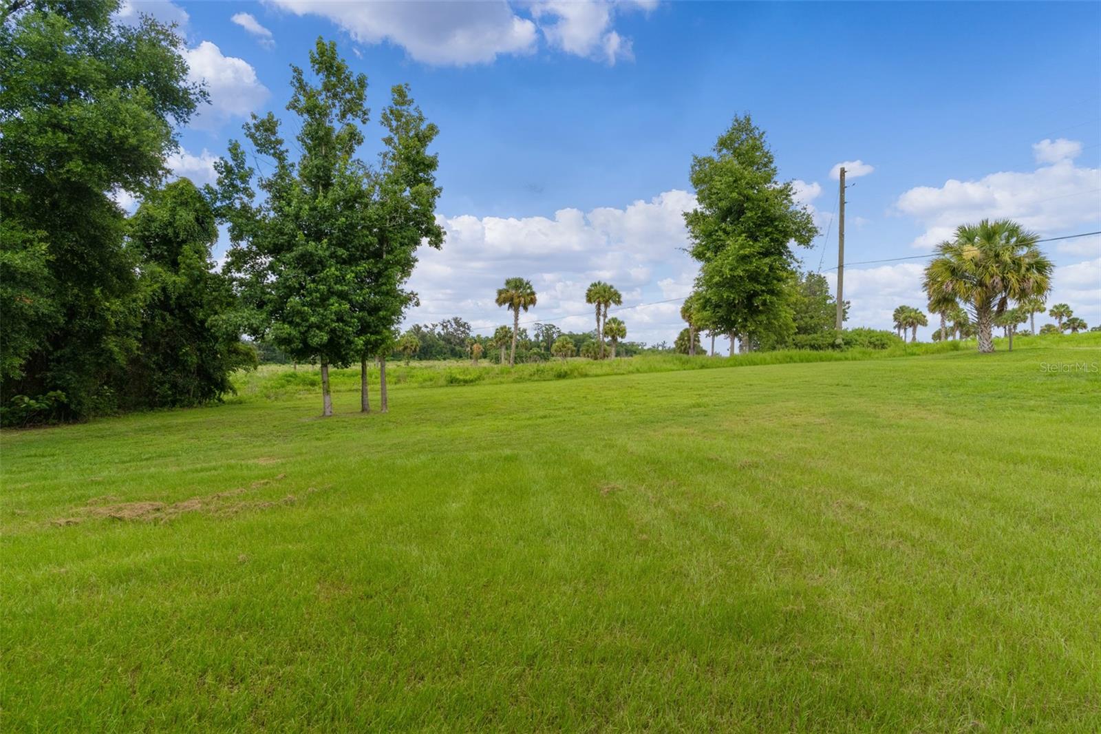 LAKE LOUISE ESTATE - Residential
