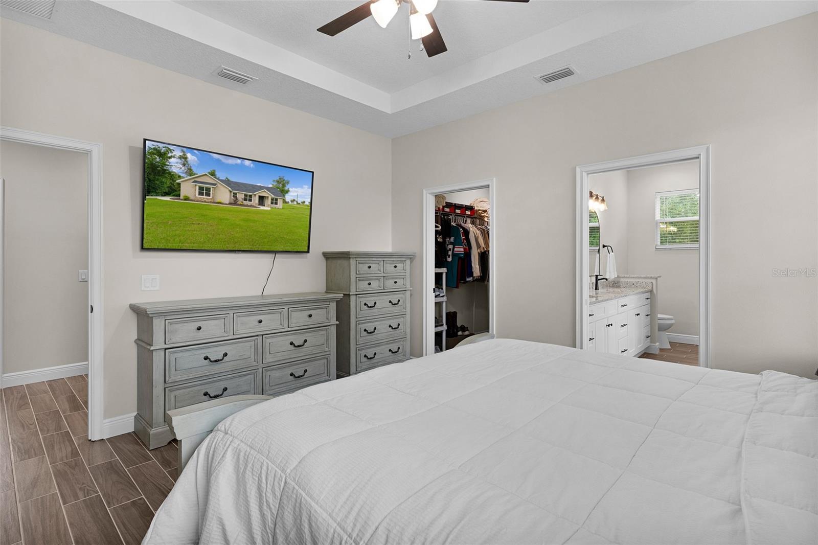LAKE LOUISE ESTATE - Residential
