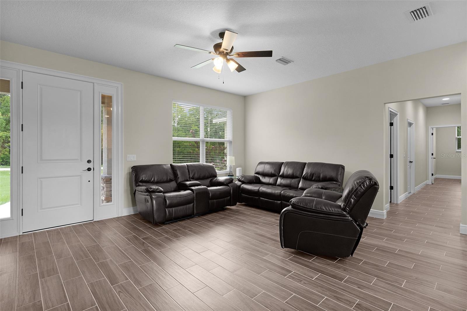 LAKE LOUISE ESTATE - Residential