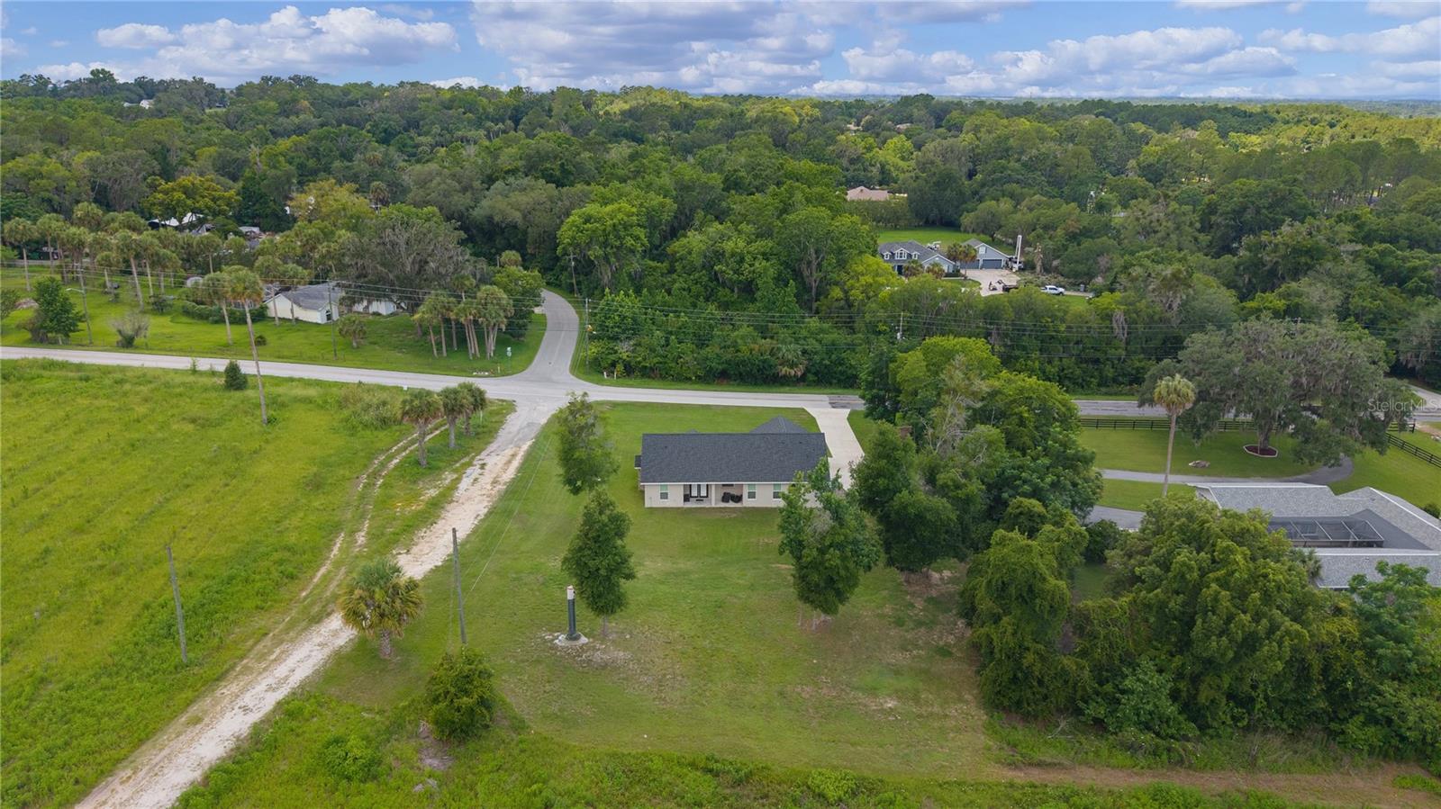 LAKE LOUISE ESTATE - Residential