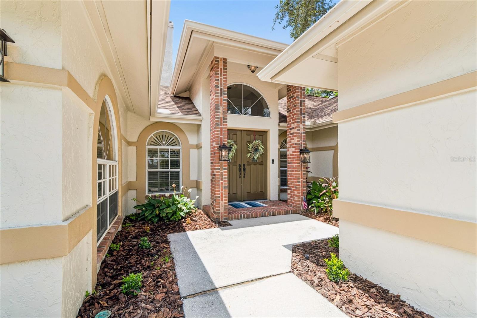 MANORS AT CRYSTAL LAKES THE - Residential