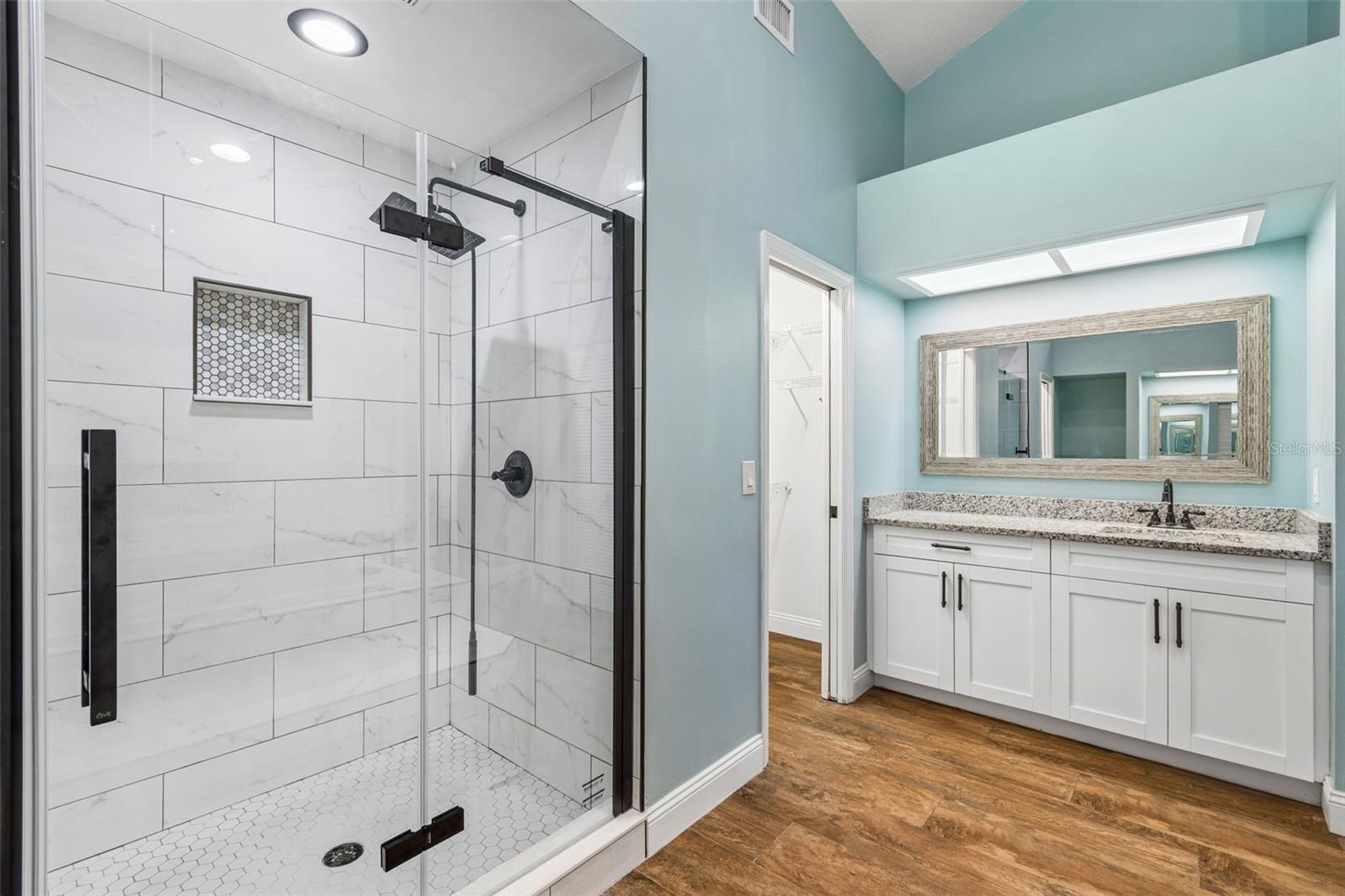 MANORS AT CRYSTAL LAKES THE - Residential
