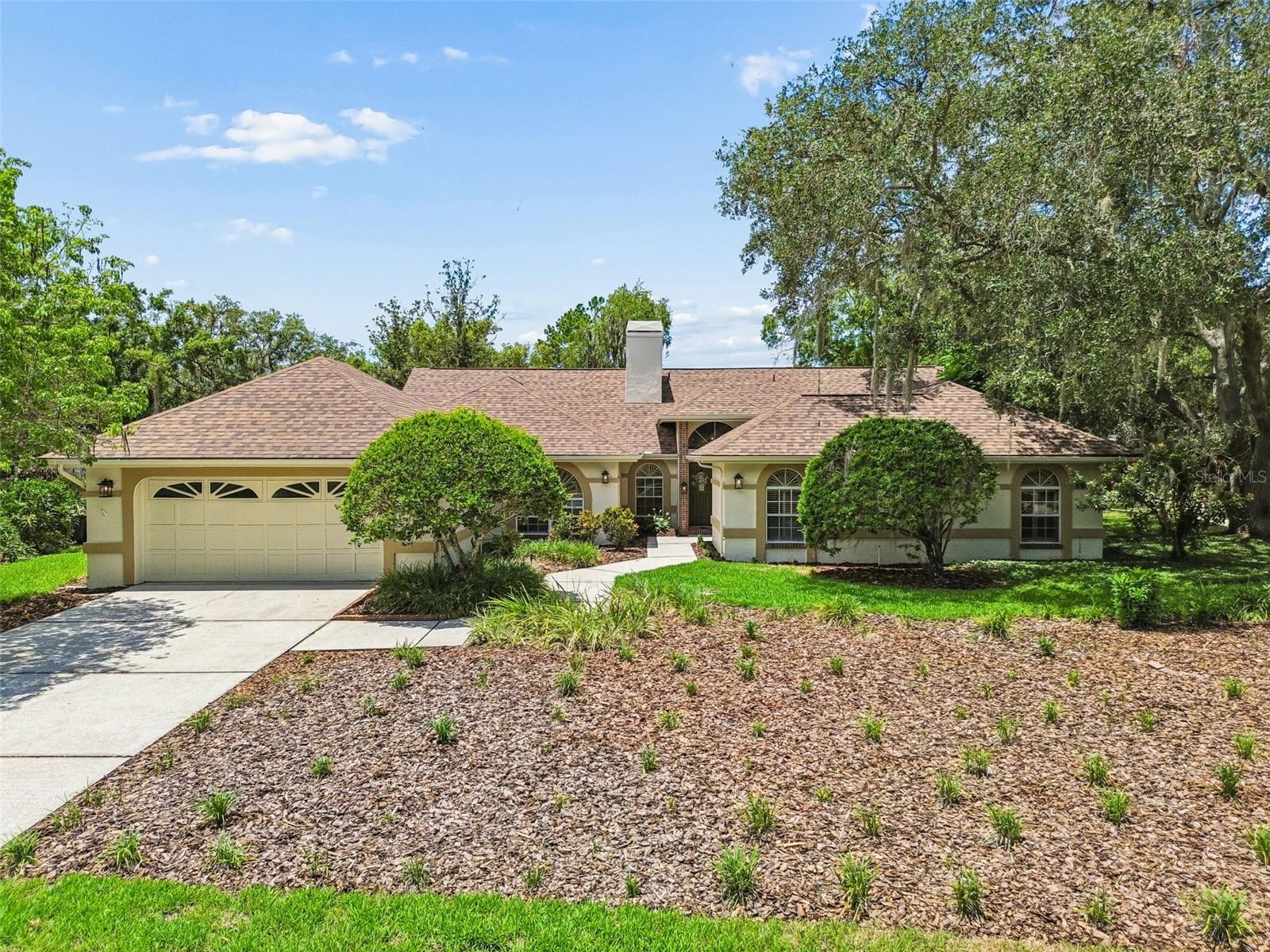 MANORS AT CRYSTAL LAKES THE - Residential