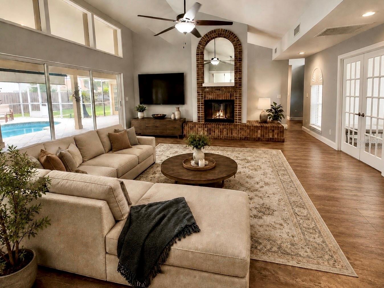 MANORS AT CRYSTAL LAKES THE - Residential