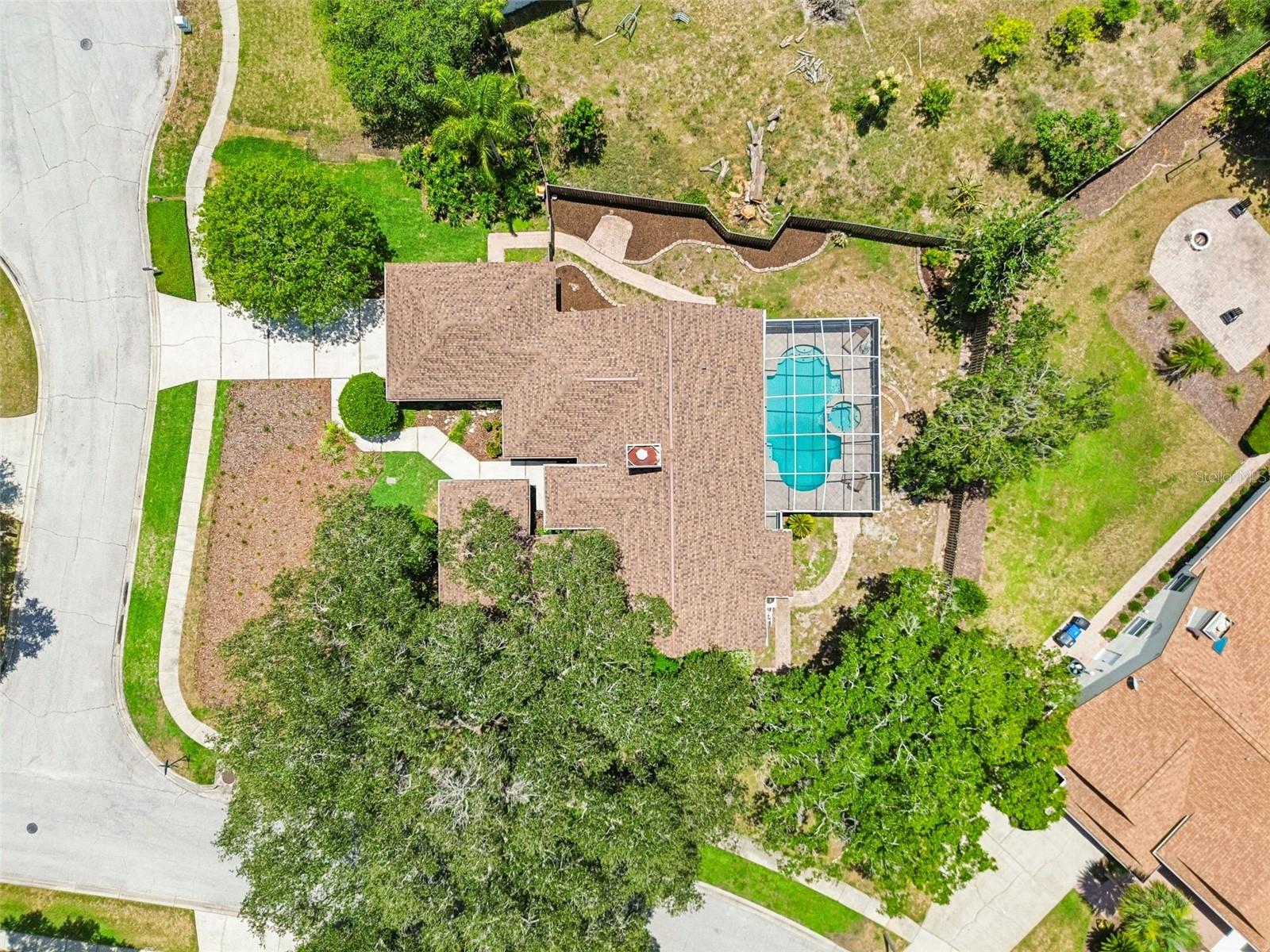 MANORS AT CRYSTAL LAKES THE - Residential