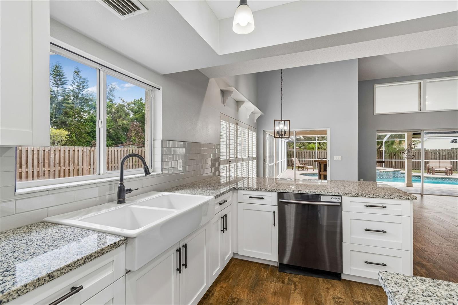 MANORS AT CRYSTAL LAKES THE - Residential
