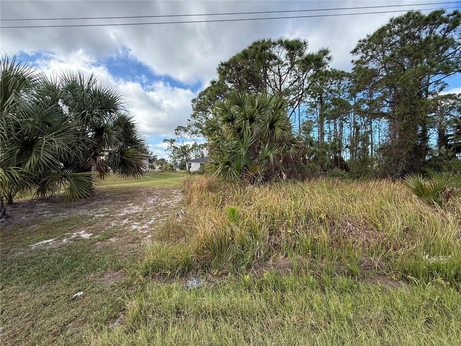 PORT CHARLOTTE SUB 33 - Land
