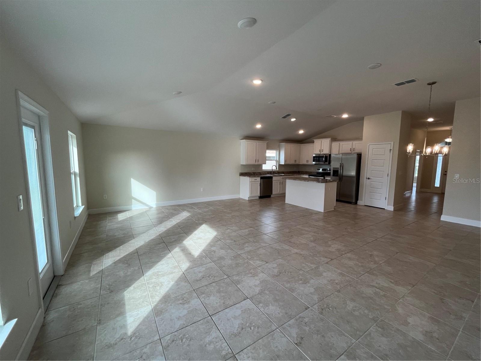 KRENSON BAY - Residential