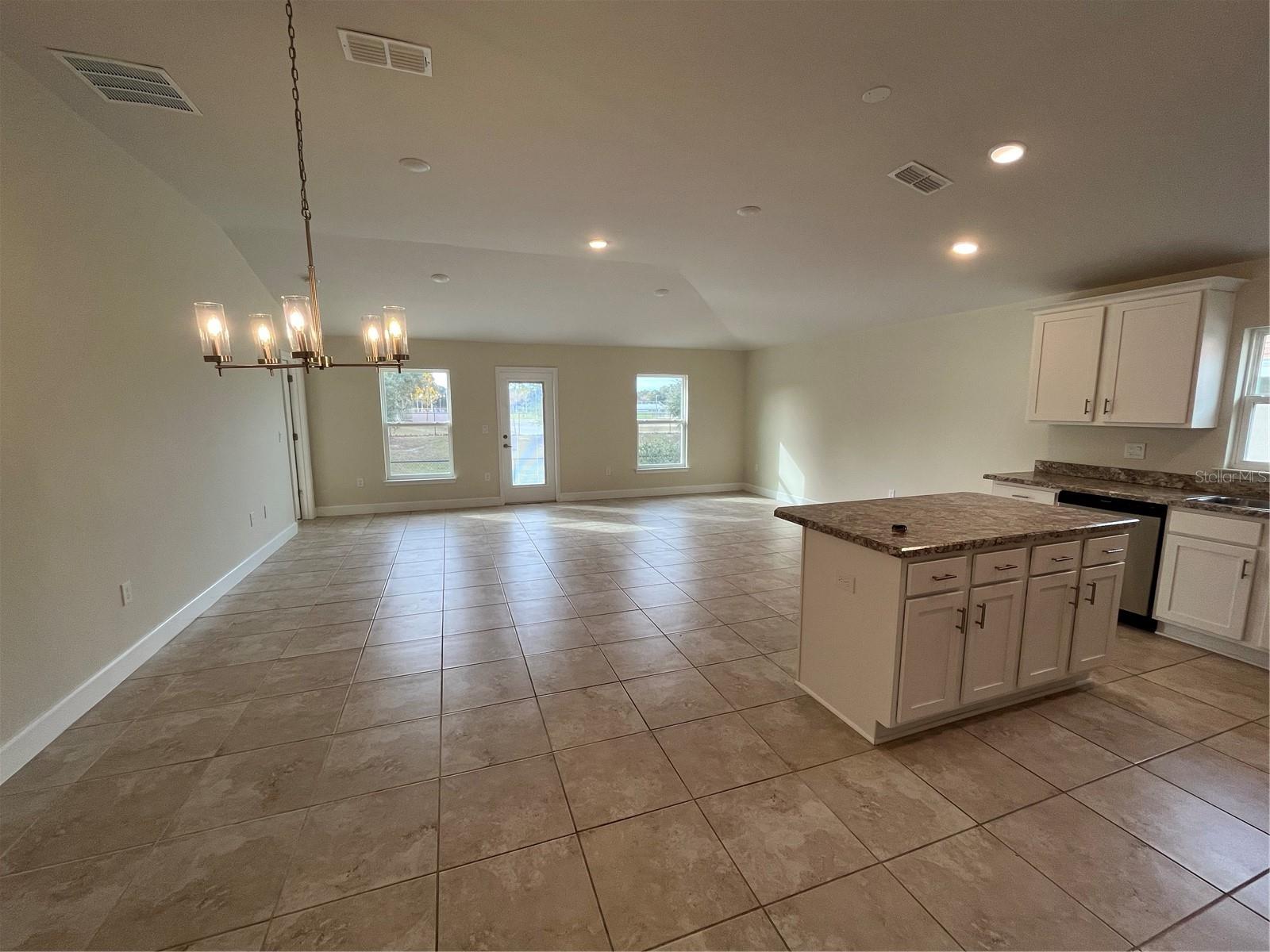 KRENSON BAY - Residential