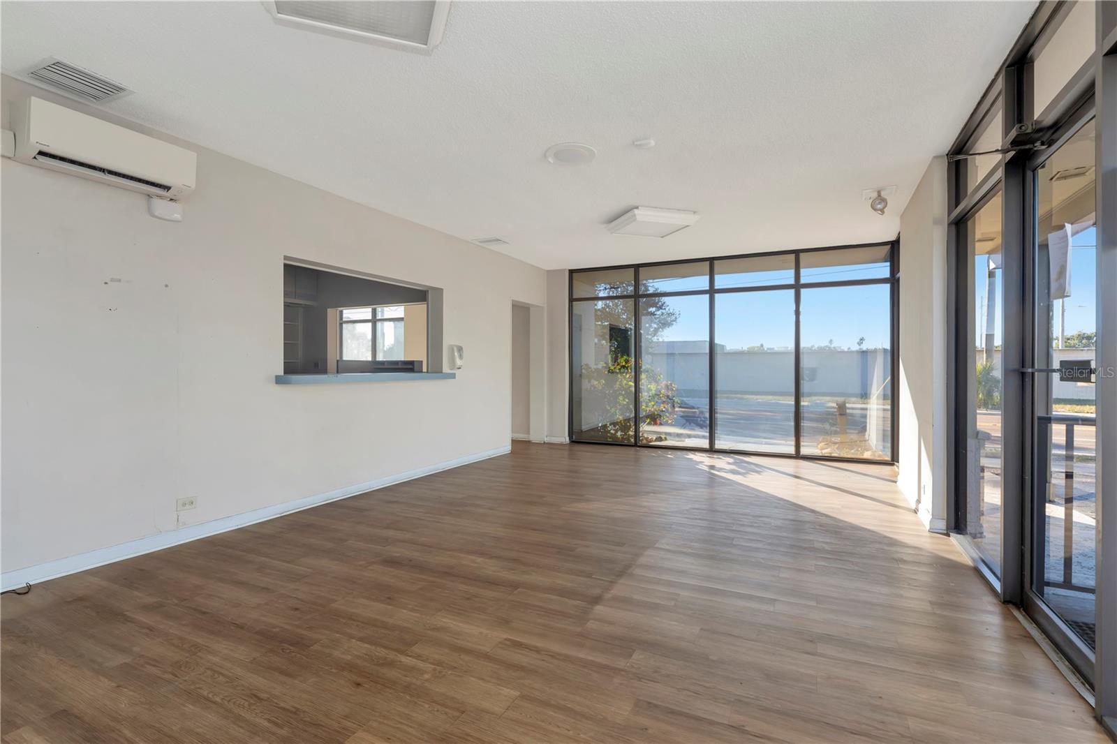 MILTON PARK - Commercial Sale
