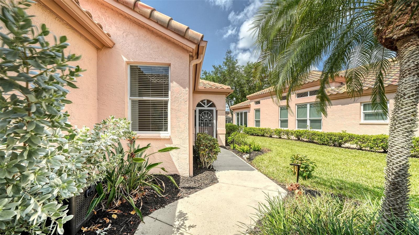 MIRA LAGO AT PALMER RANCH PH 2 - Residential