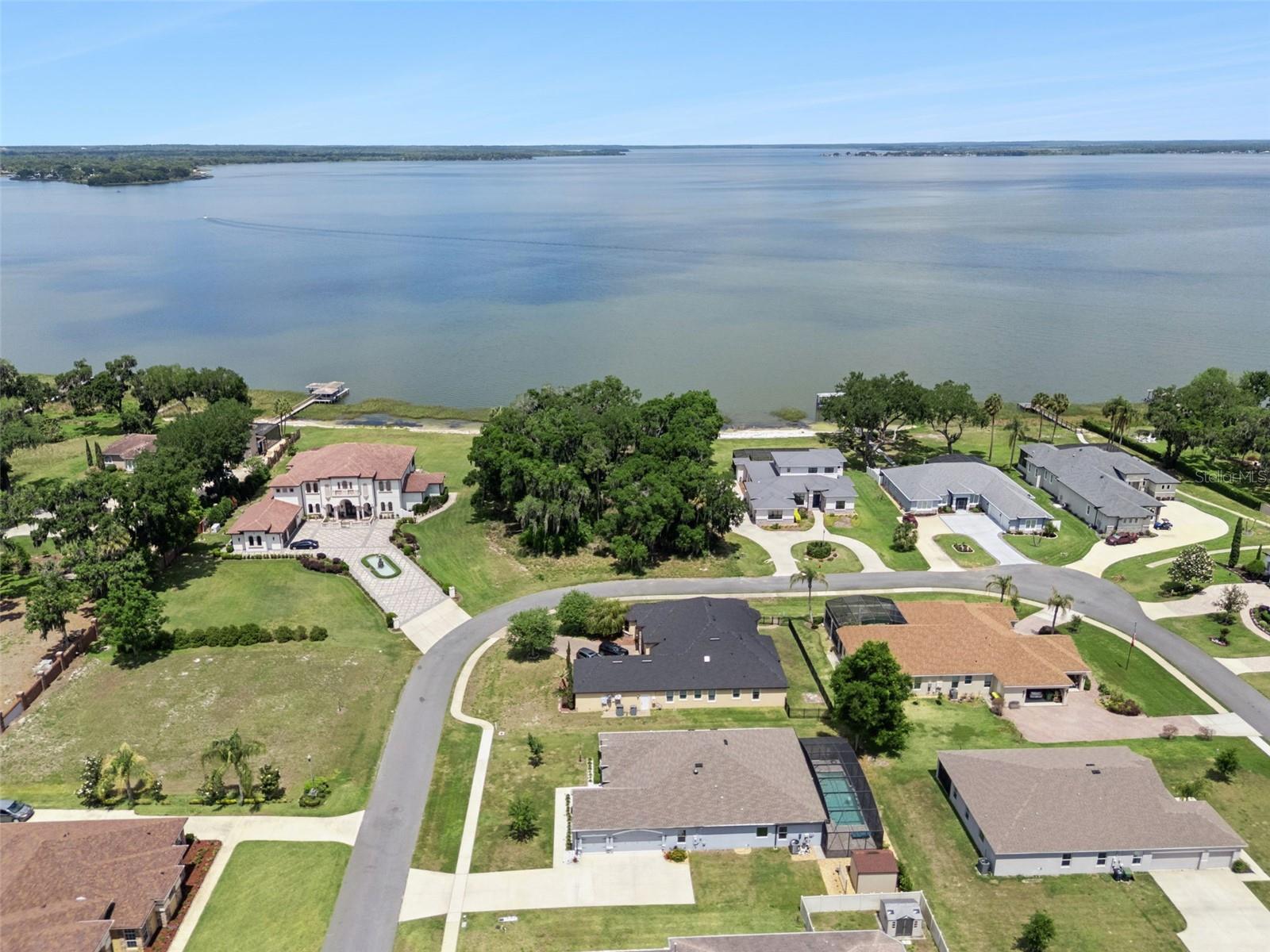 LEESBURG MAJESTIC OAKS SHORES - Residential
