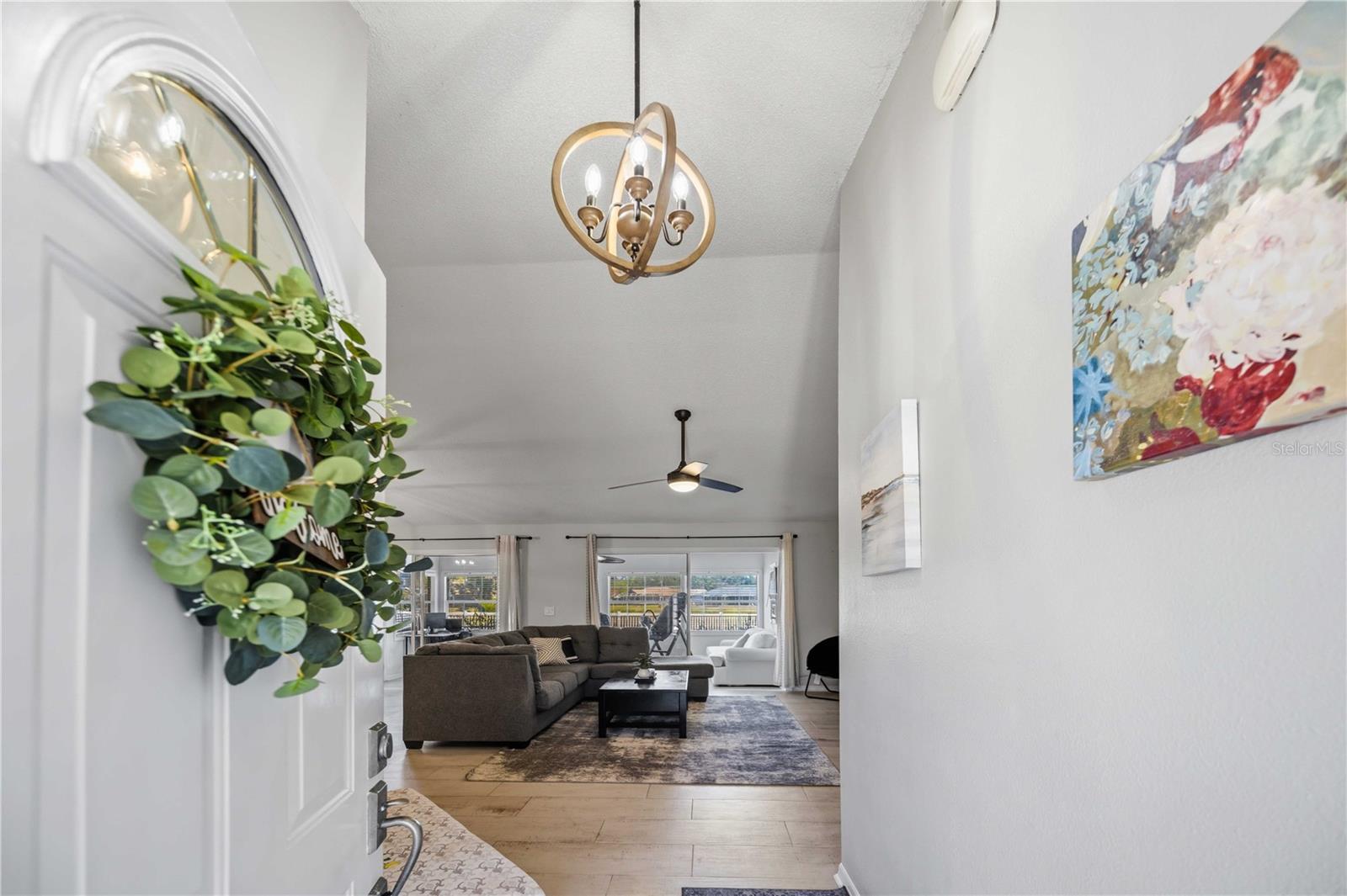 HAMLETS GROVE - Residential