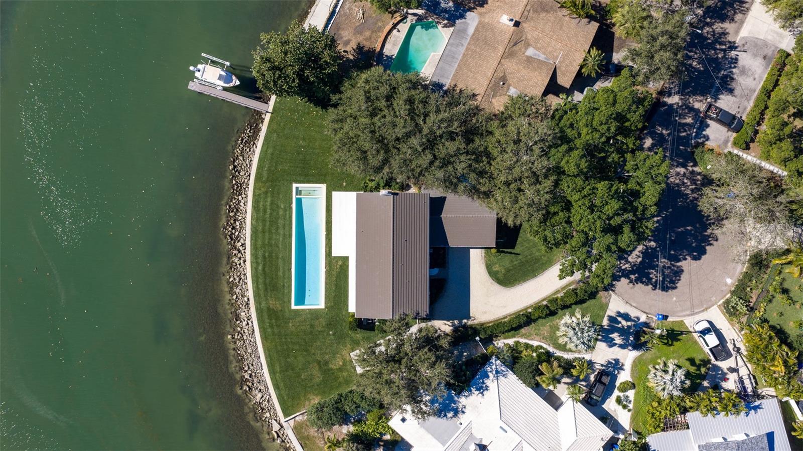 BAY COLONY ESTATES - Residential