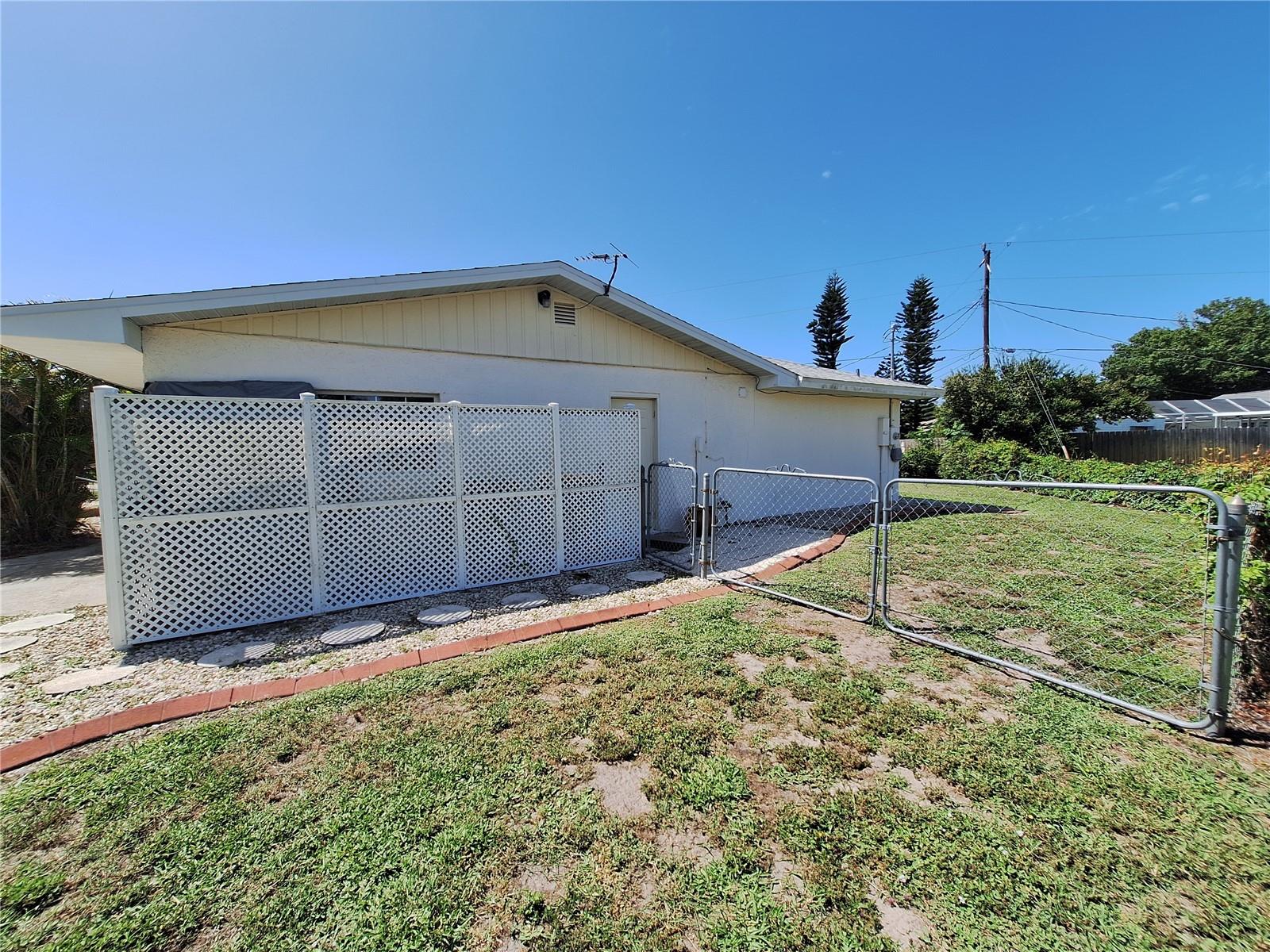PORT CHARLOTTE SEC 009 - Residential Lease