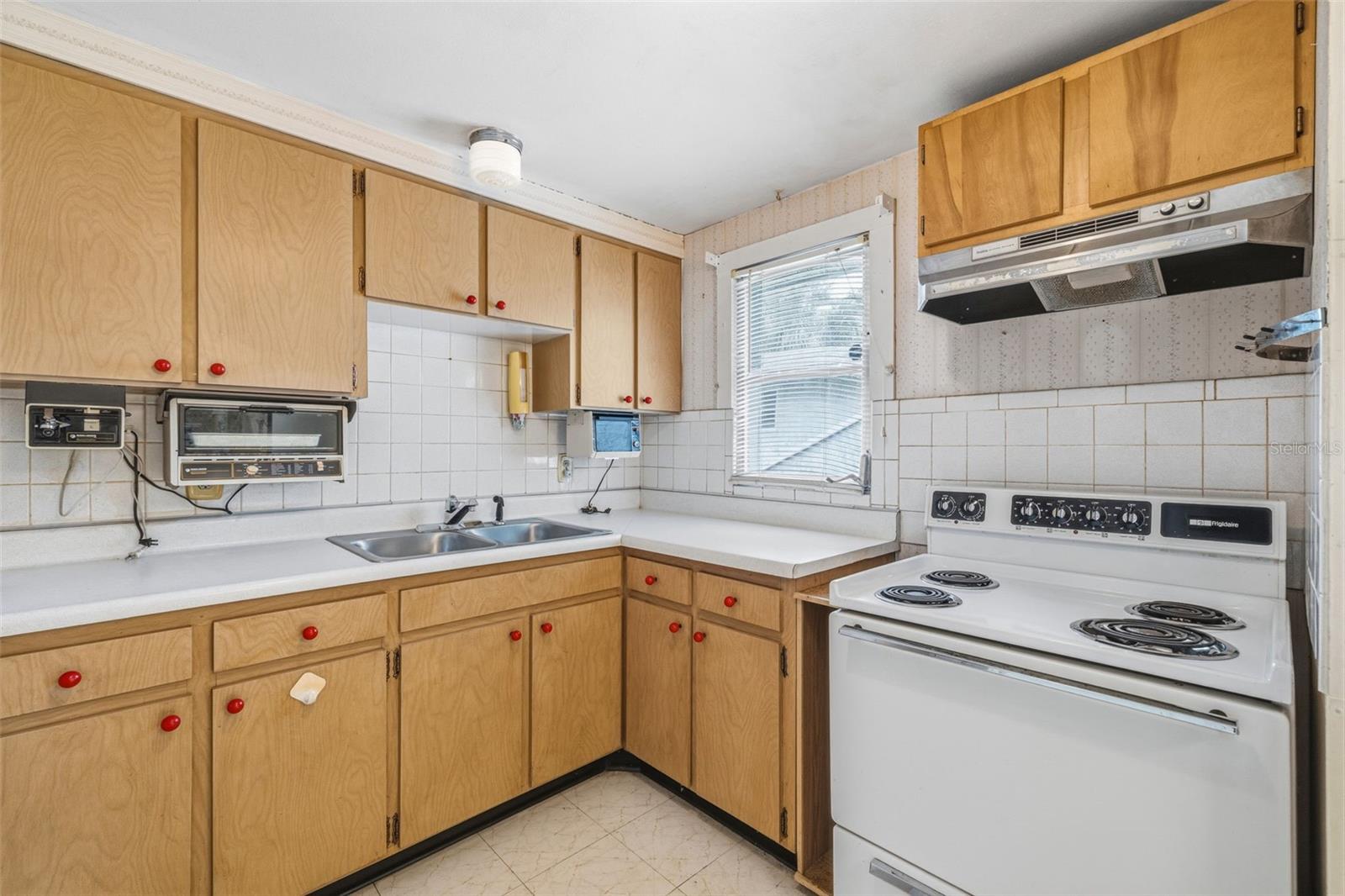 WEST PARK ESTATES UNIT 5 - Residential