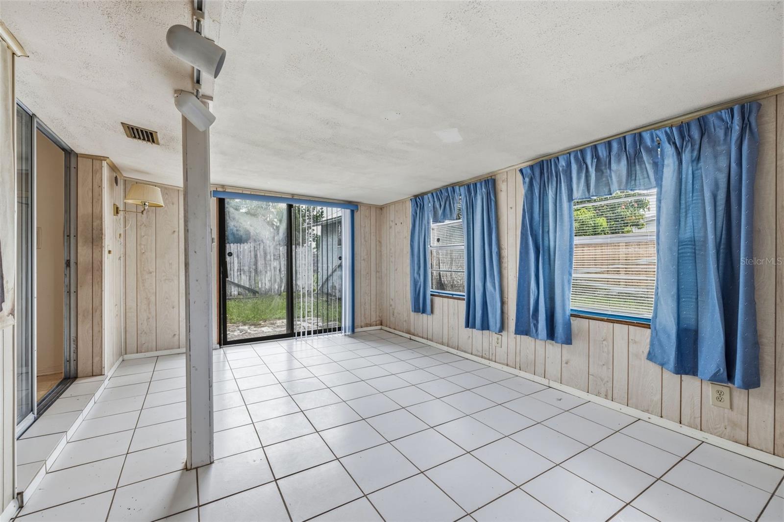 WEST PARK ESTATES UNIT 5 - Residential