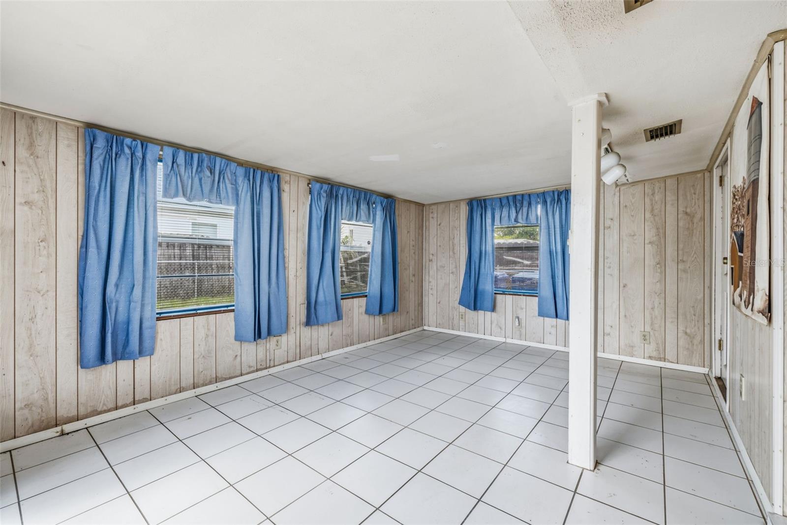 WEST PARK ESTATES UNIT 5 - Residential