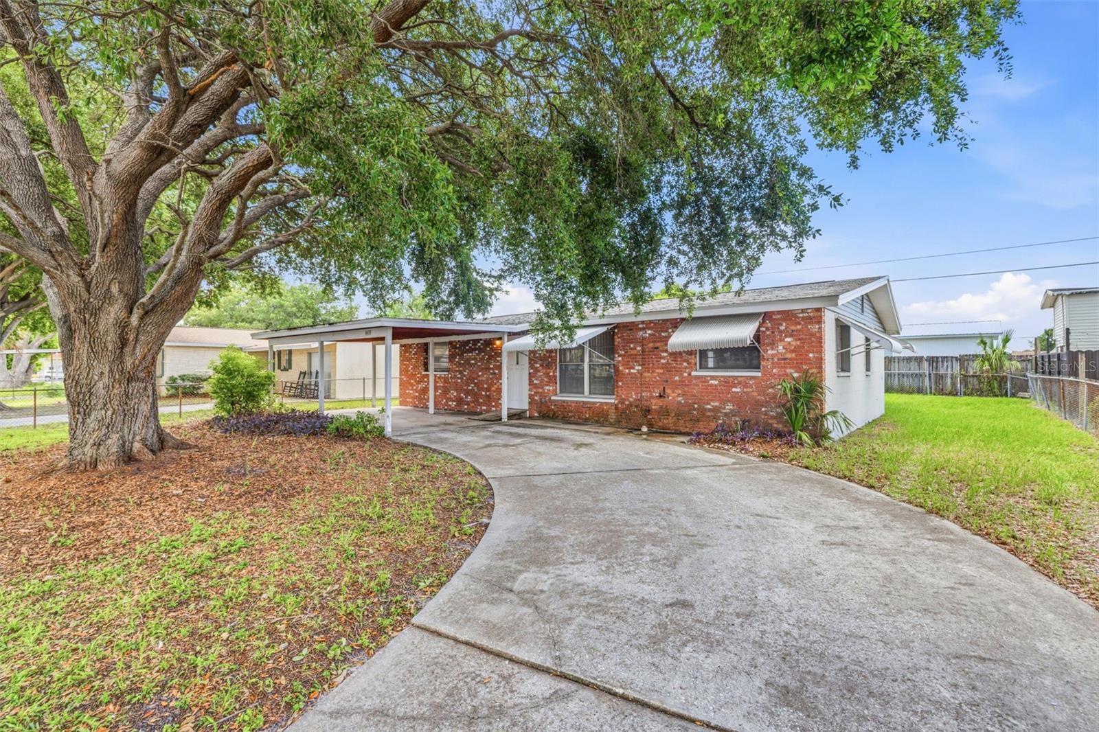 WEST PARK ESTATES UNIT 5 - Residential