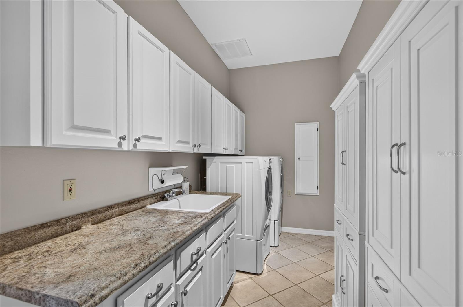 HUNTER'S GREEN - Residential