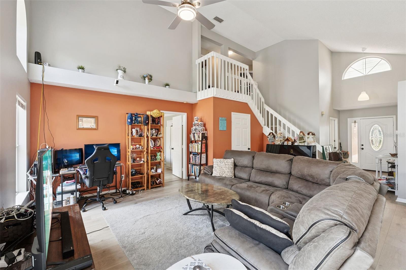 DEER RUN UNIT 12B - Residential