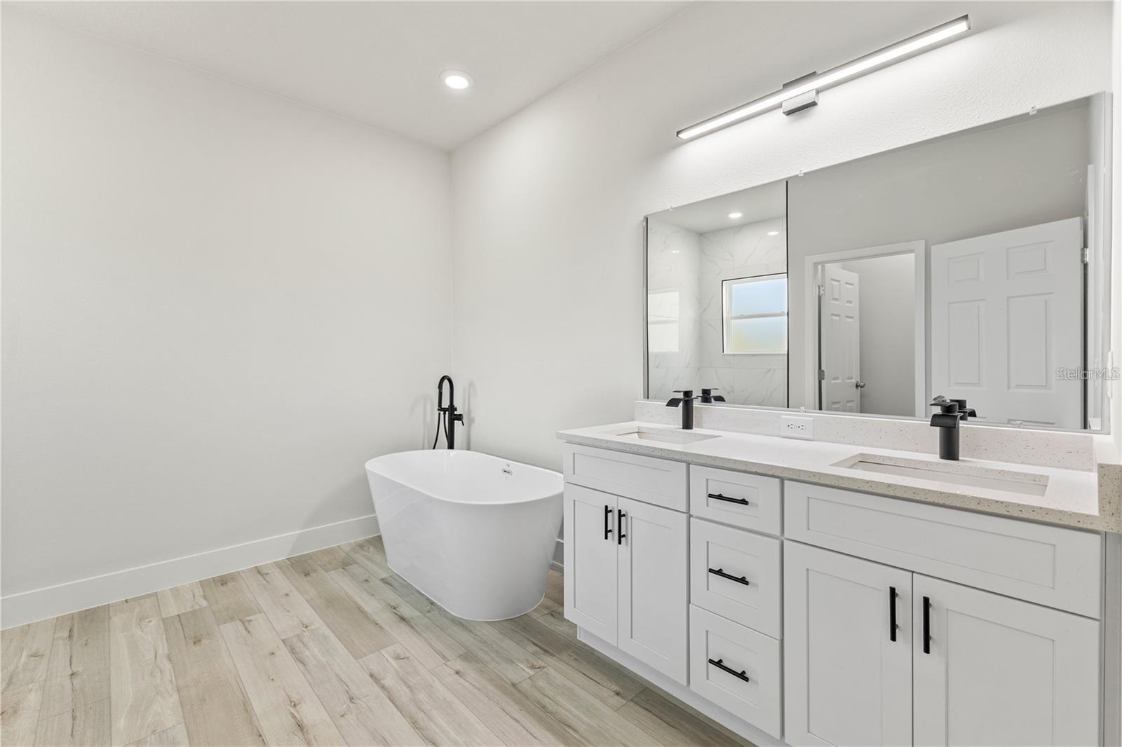 MARION OAKS UN 04 - Residential