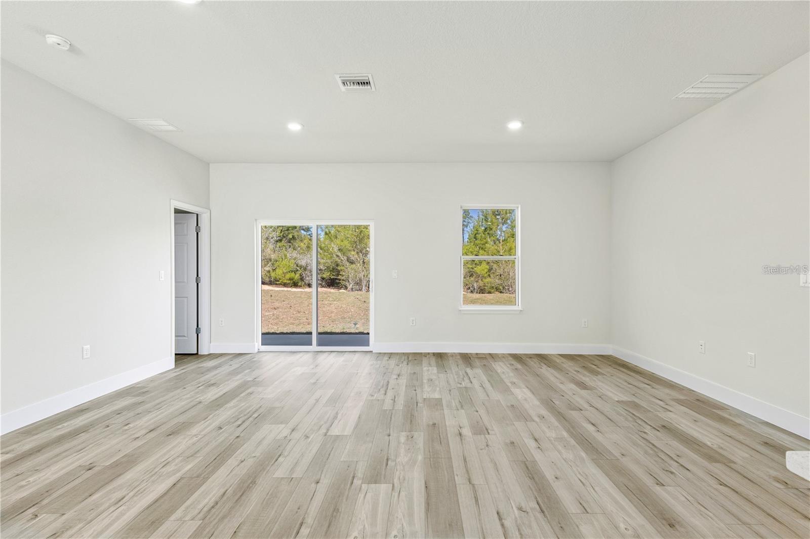 MARION OAKS UN 04 - Residential