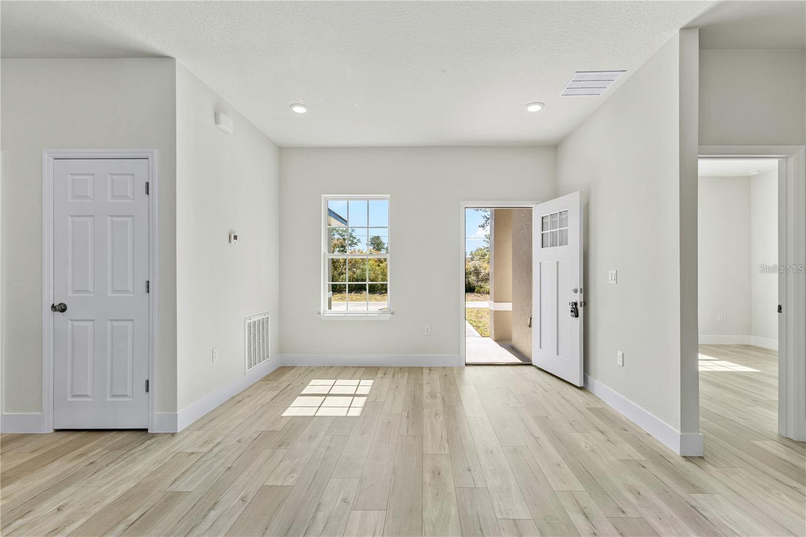 MARION OAKS UN 04 - Residential