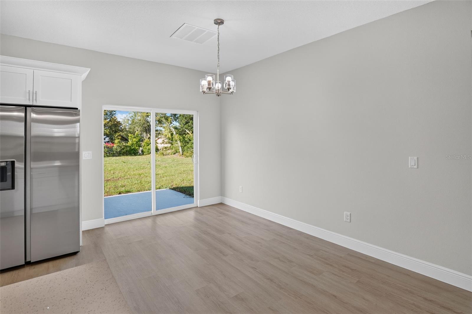 MARION OAKS - Residential