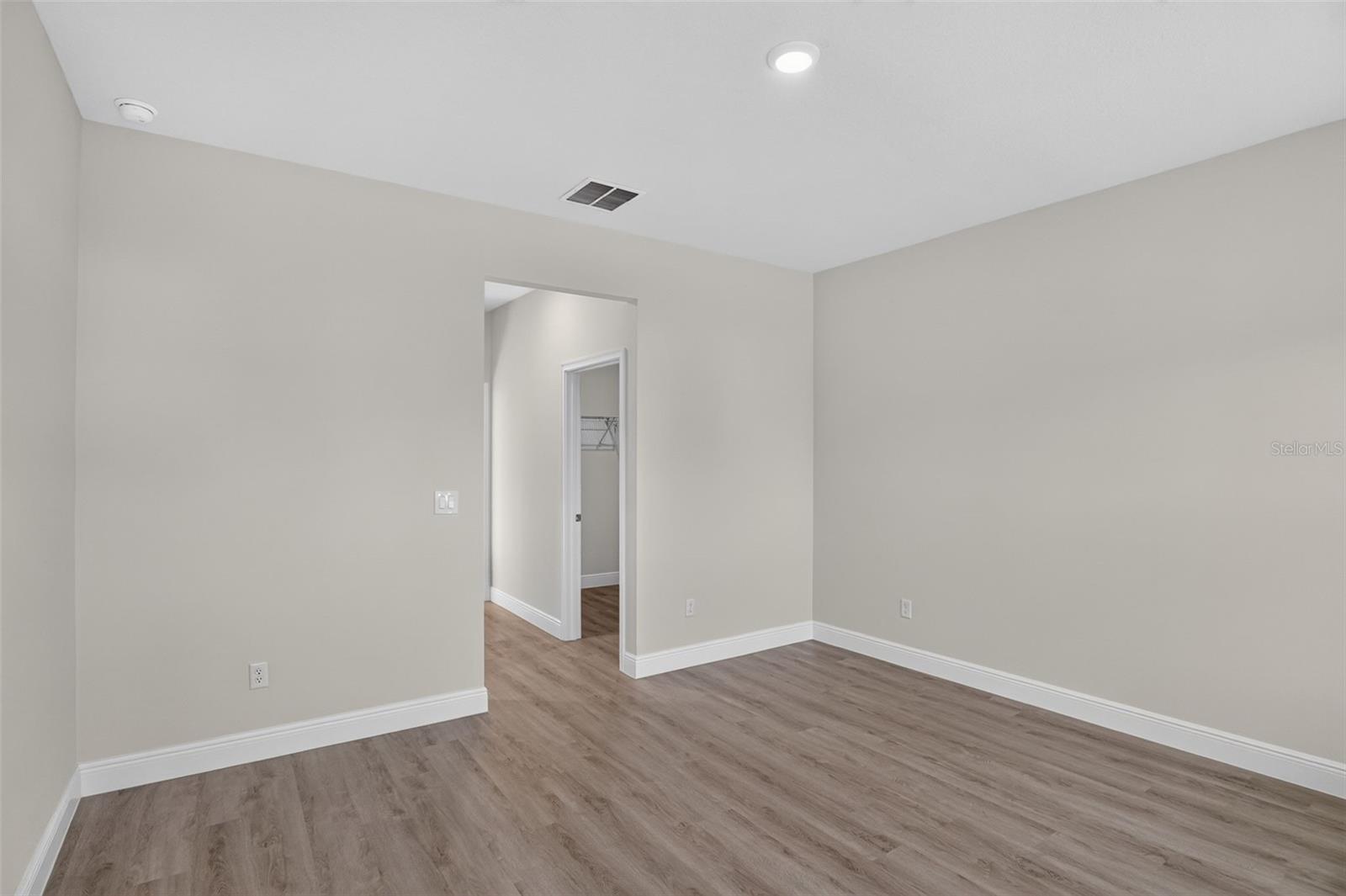 MARION OAKS - Residential
