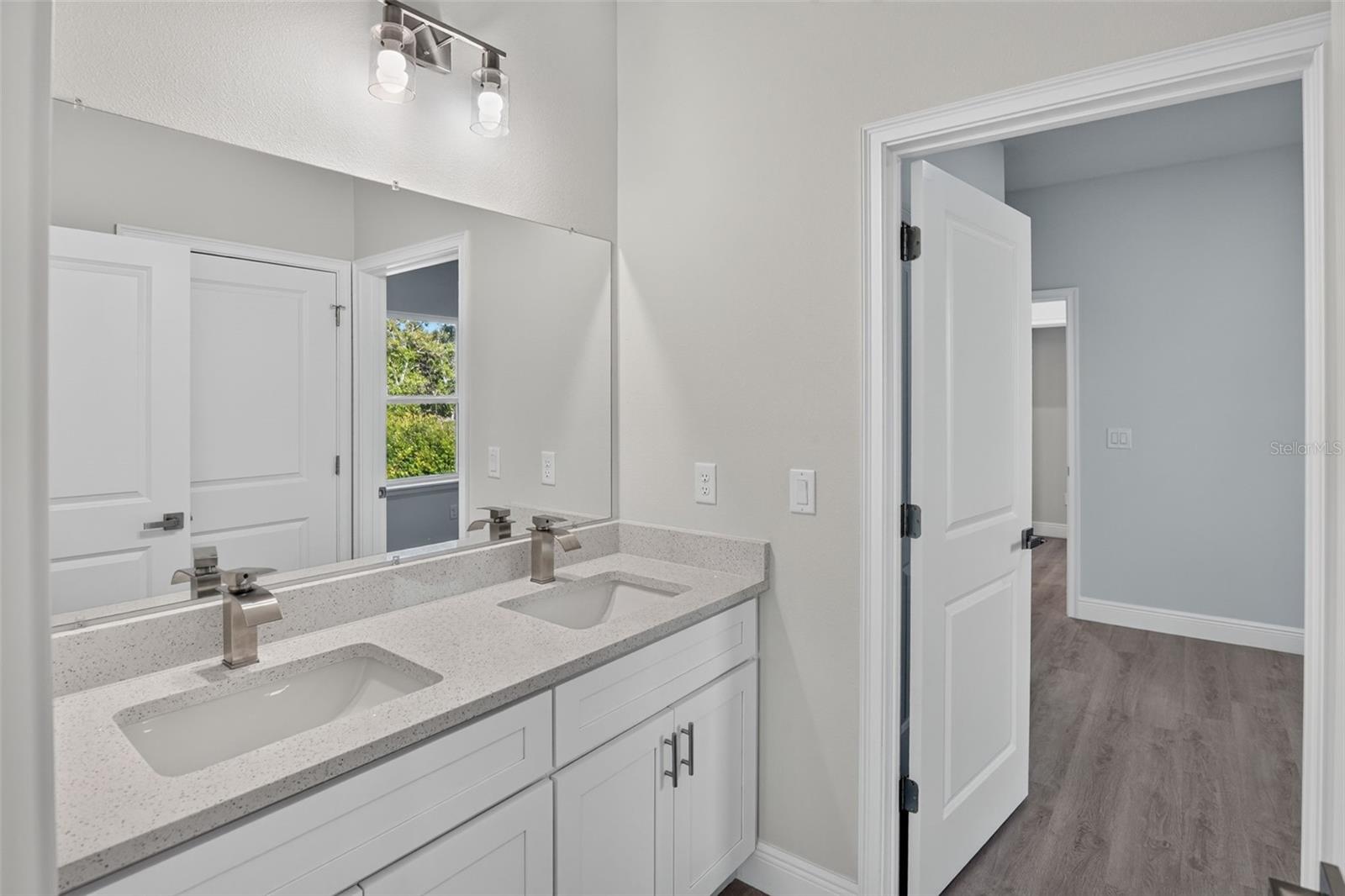 MARION OAKS - Residential