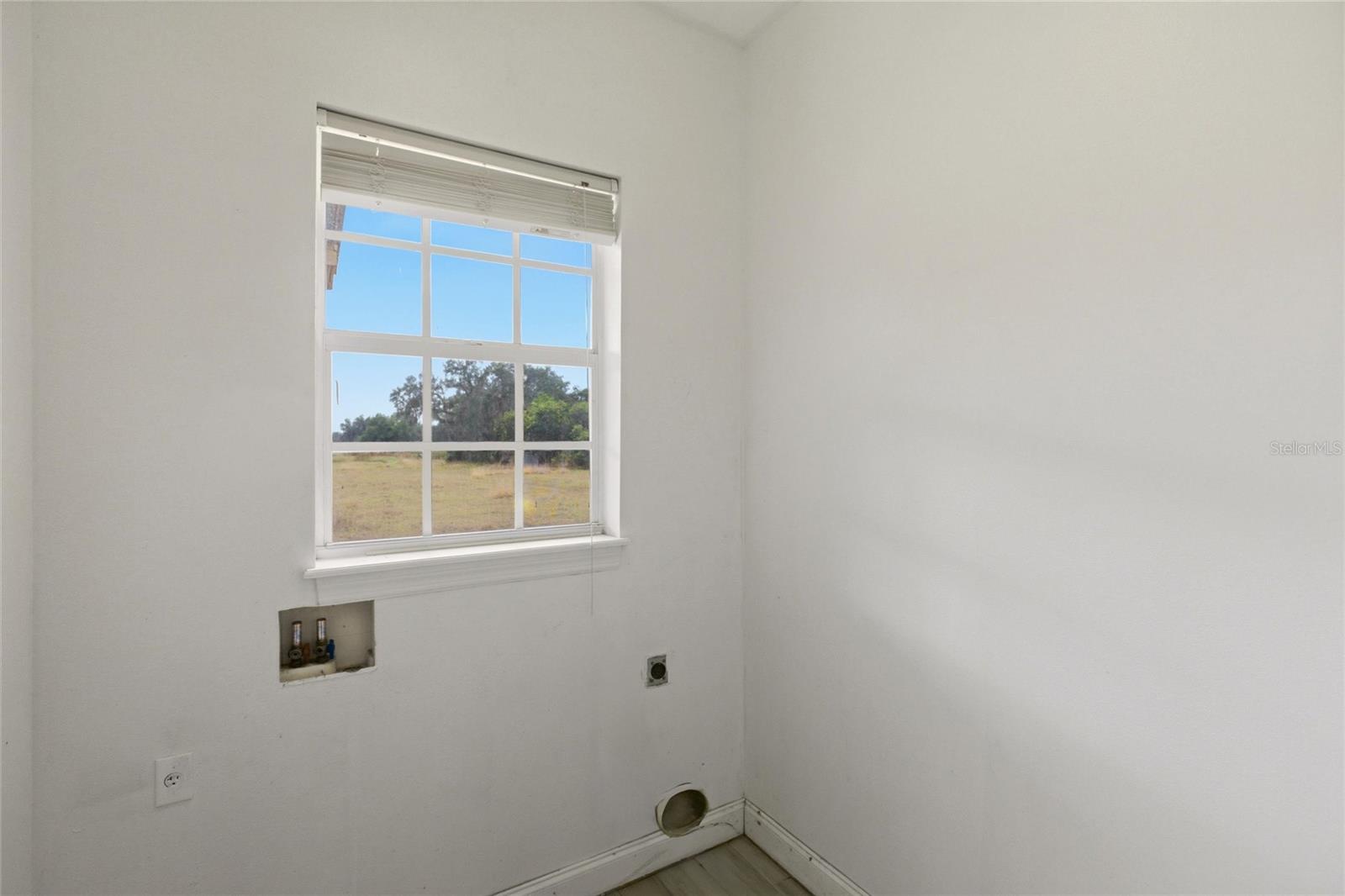 ZOLFO SPRINGS - Residential