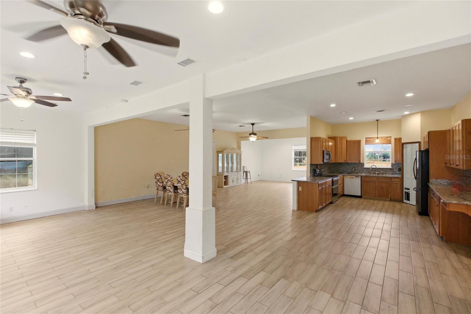 ZOLFO SPRINGS - Residential