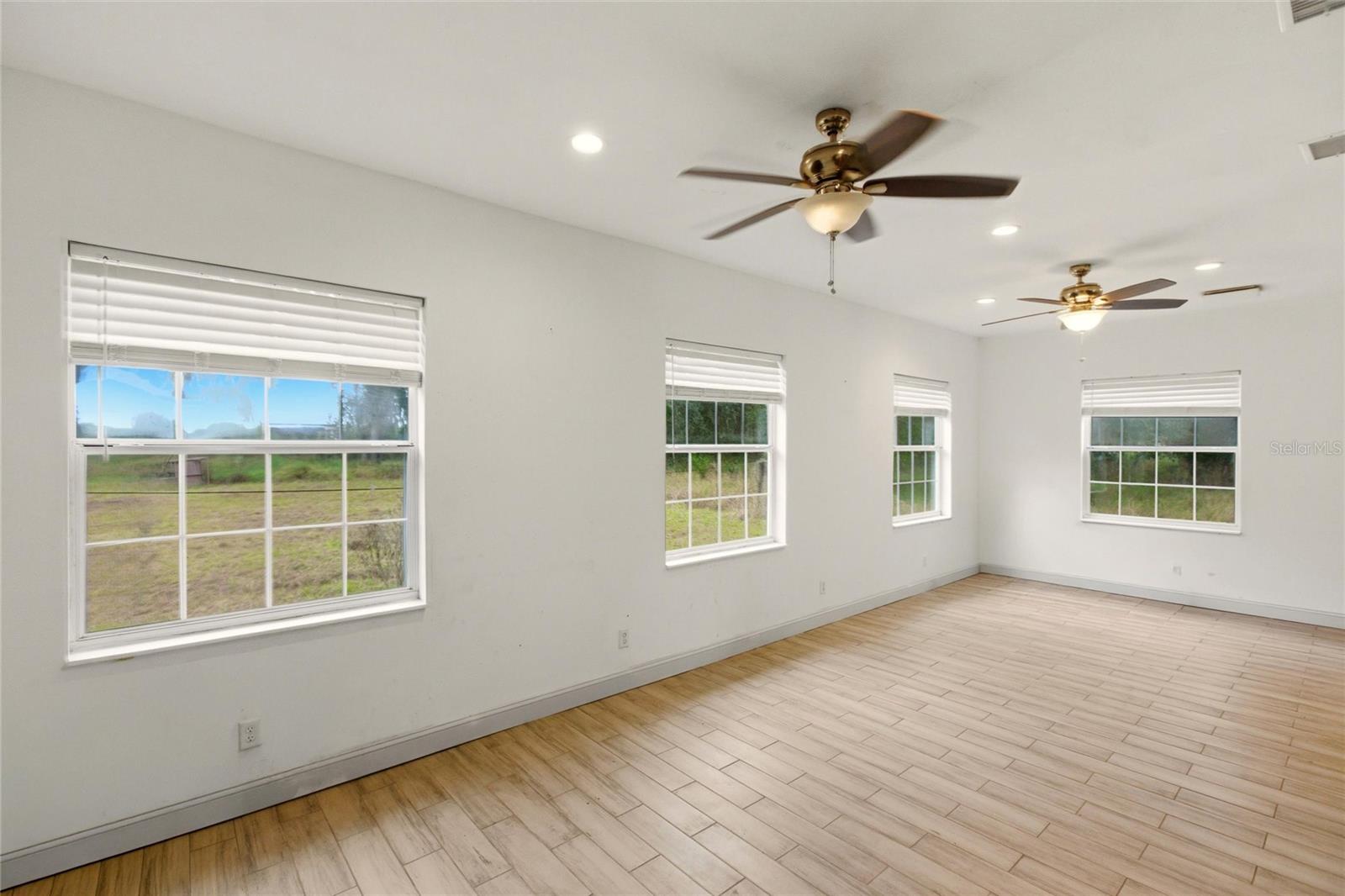 ZOLFO SPRINGS - Residential