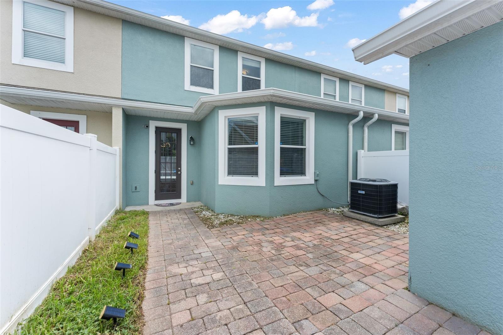 NEWBURY PARK - Residential