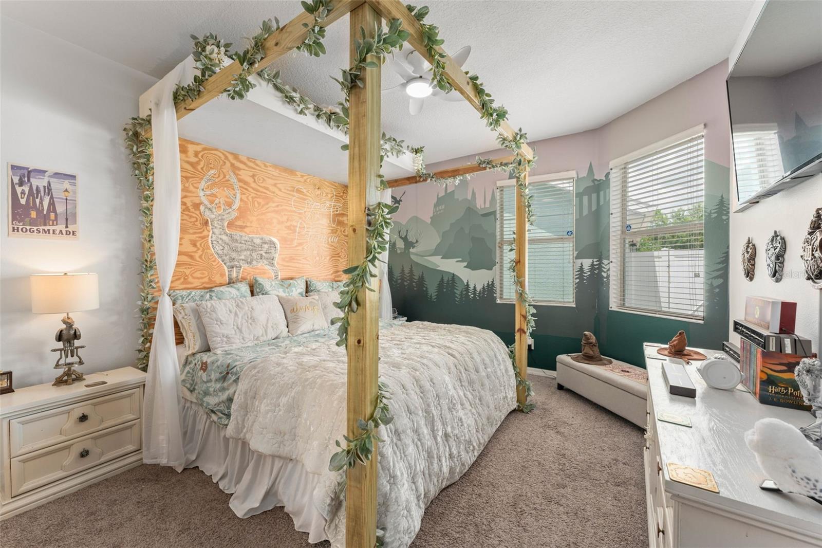 NEWBURY PARK - Residential