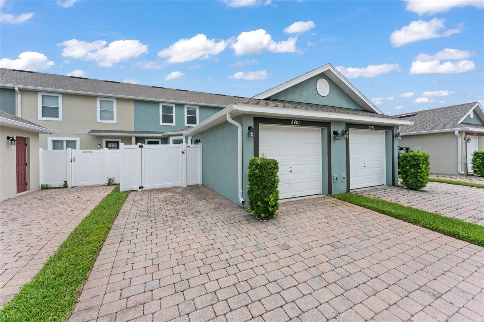 NEWBURY PARK - Residential