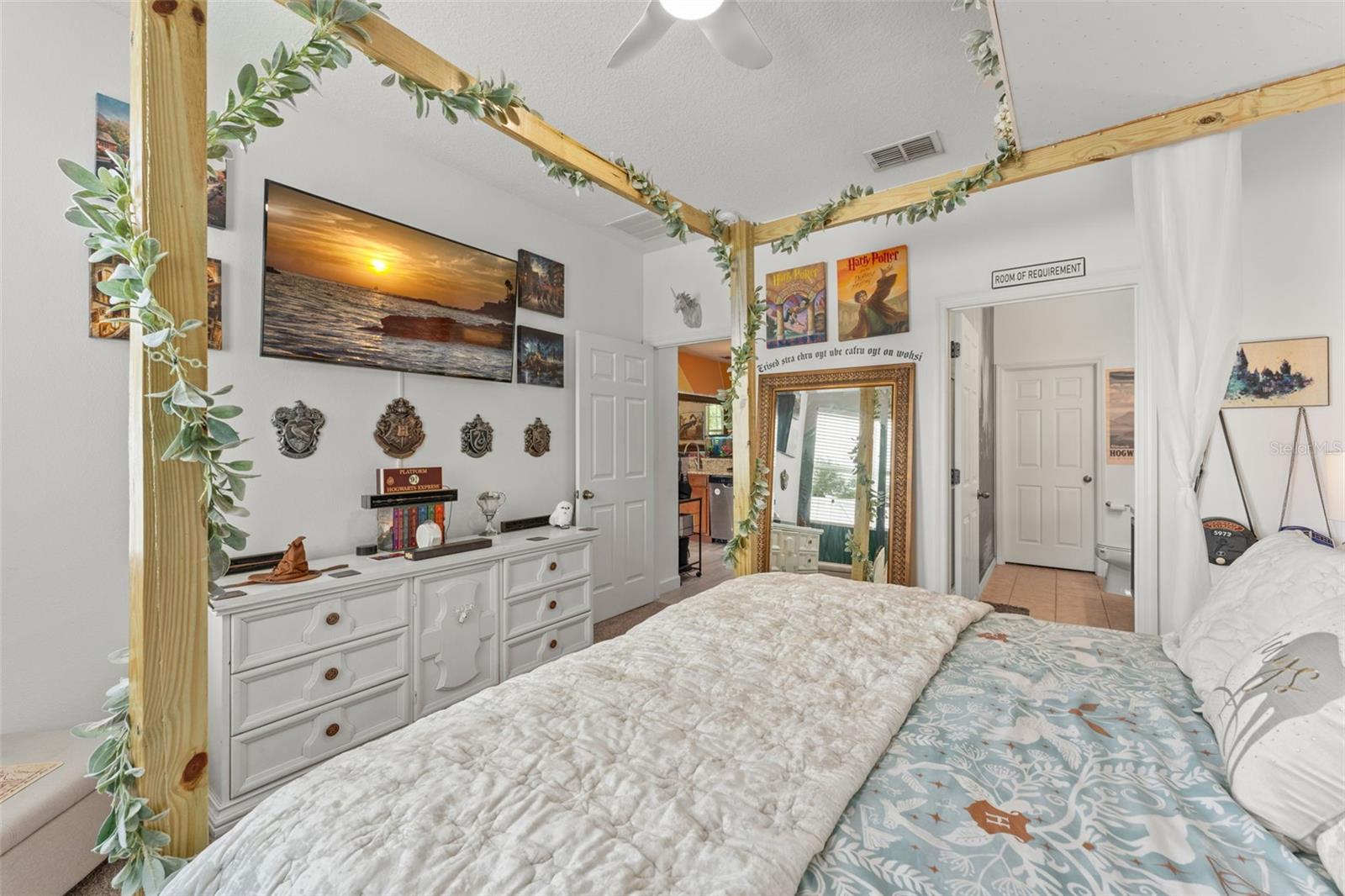 NEWBURY PARK - Residential