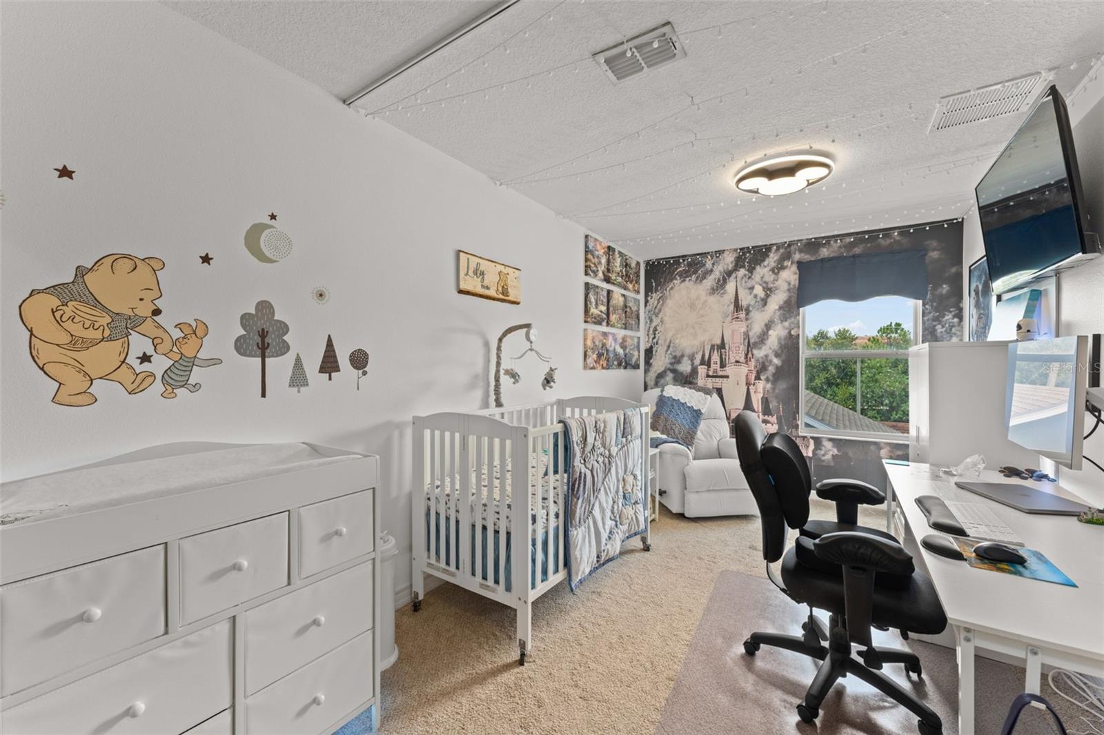 NEWBURY PARK - Residential