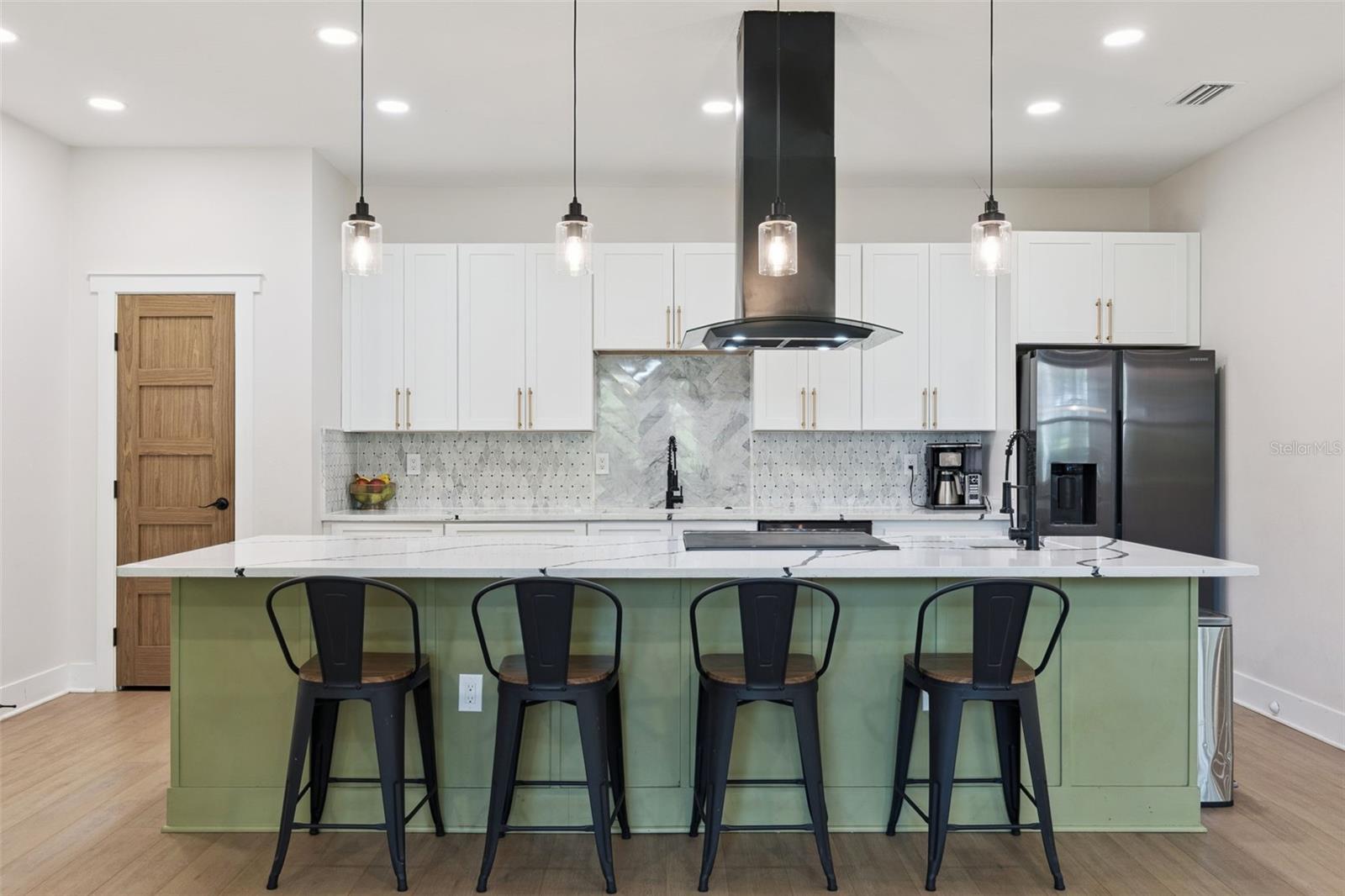 PLANTATION ESTATES UNIT 04 - Residential