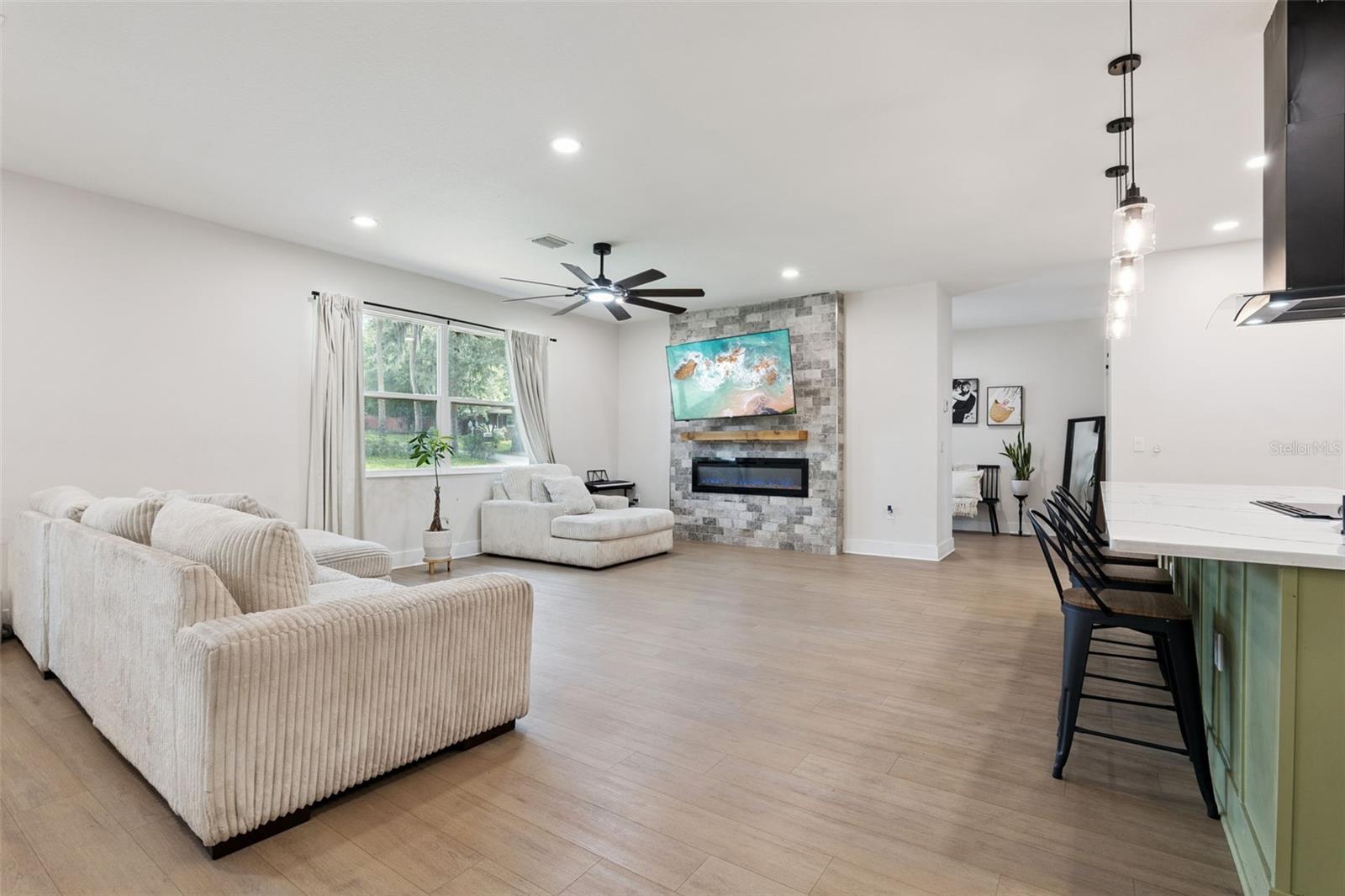 PLANTATION ESTATES UNIT 04 - Residential