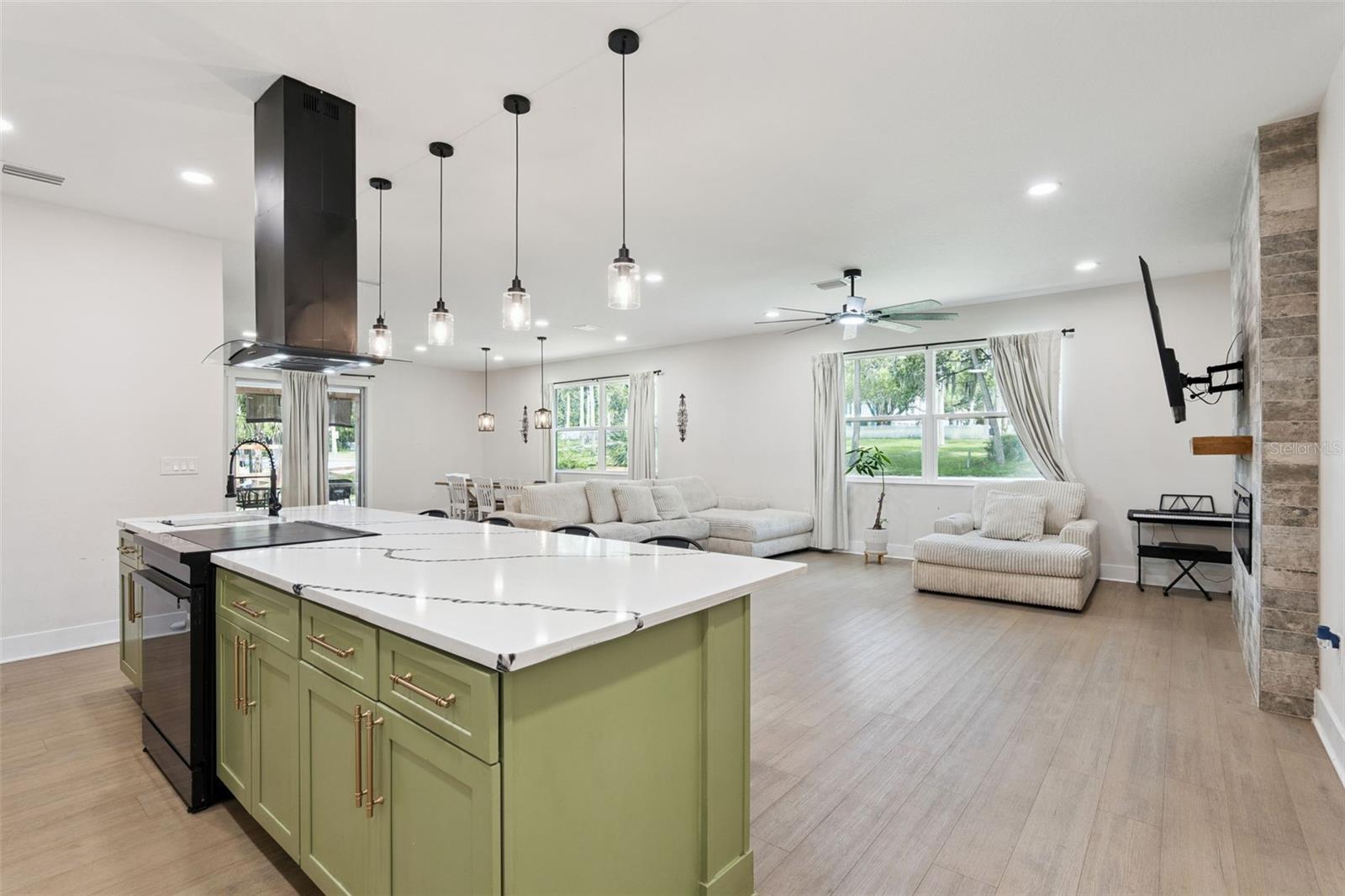 PLANTATION ESTATES UNIT 04 - Residential