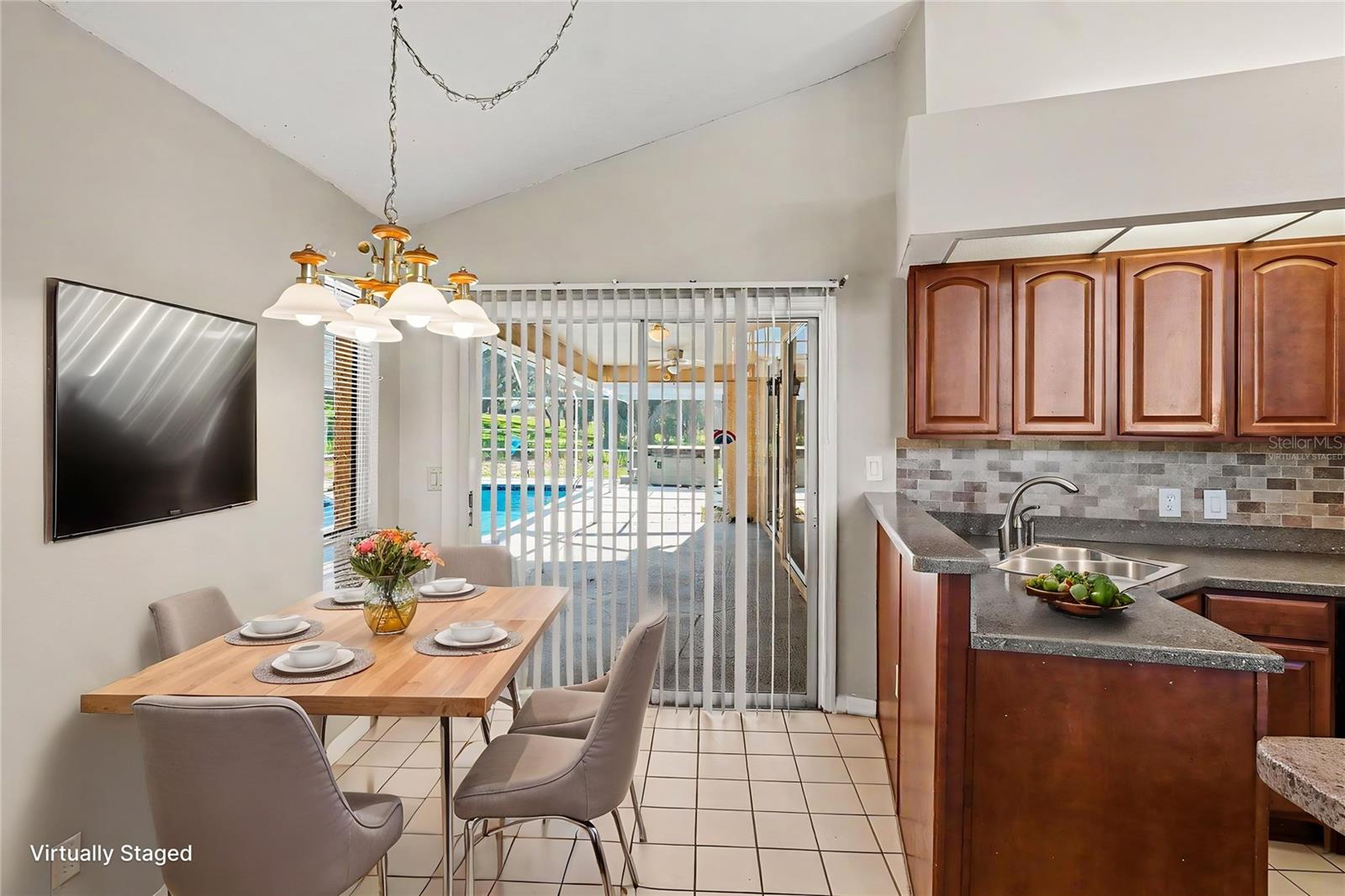 EAST LINDEN ESTATE - Residential