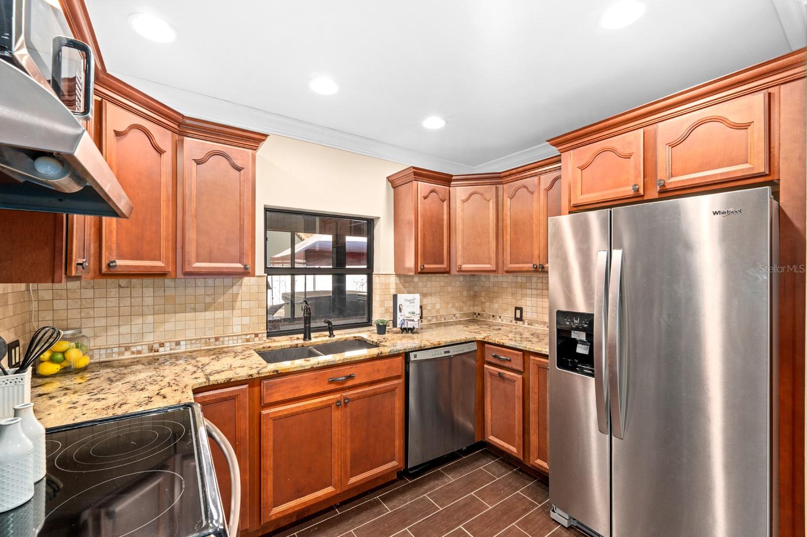 ORANGE TREE COUNTRY CLUB - Residential