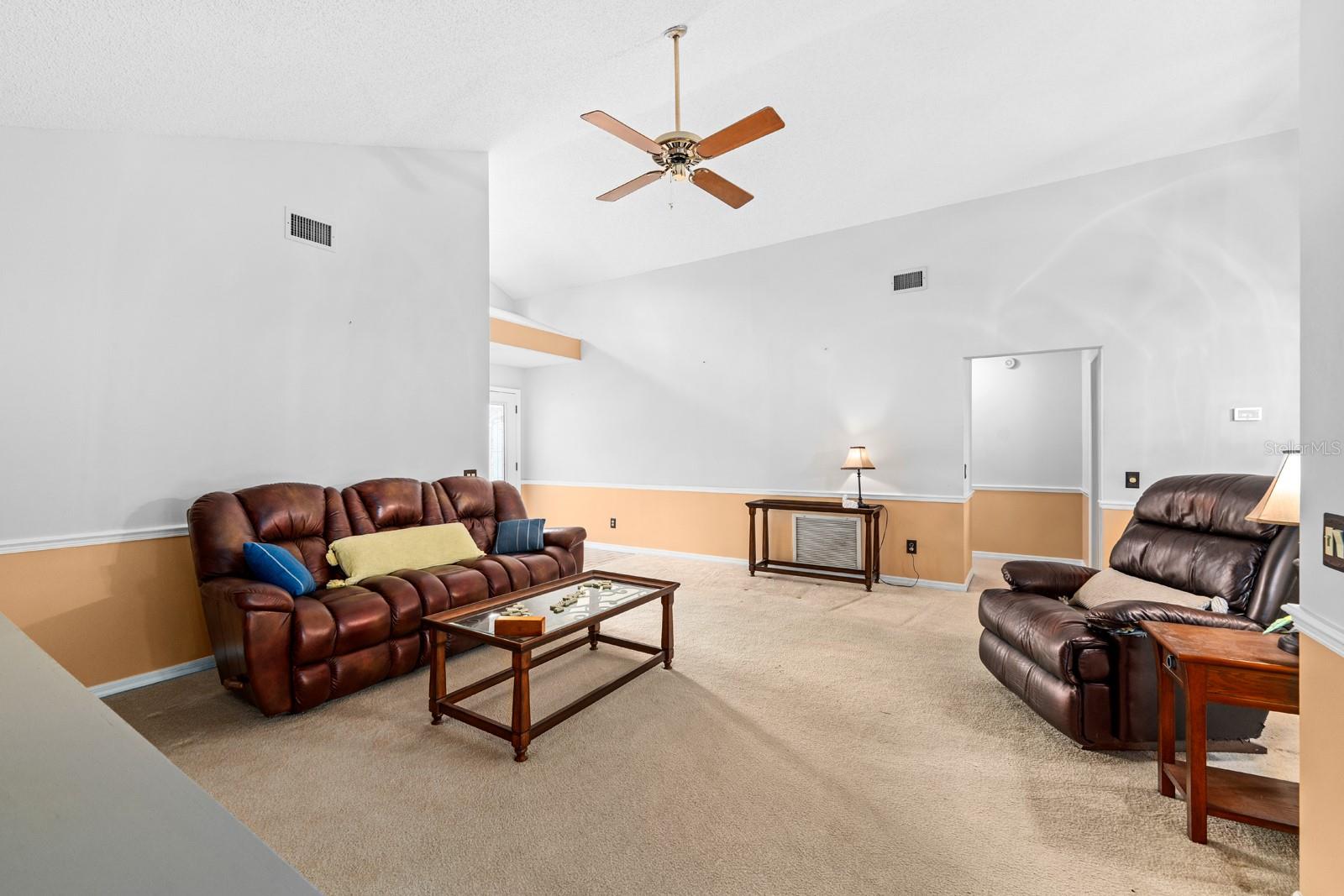 ORANGE TREE COUNTRY CLUB - Residential